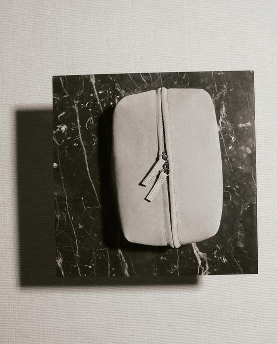 MEDIUM SPLIT LEATHER WASH BAG