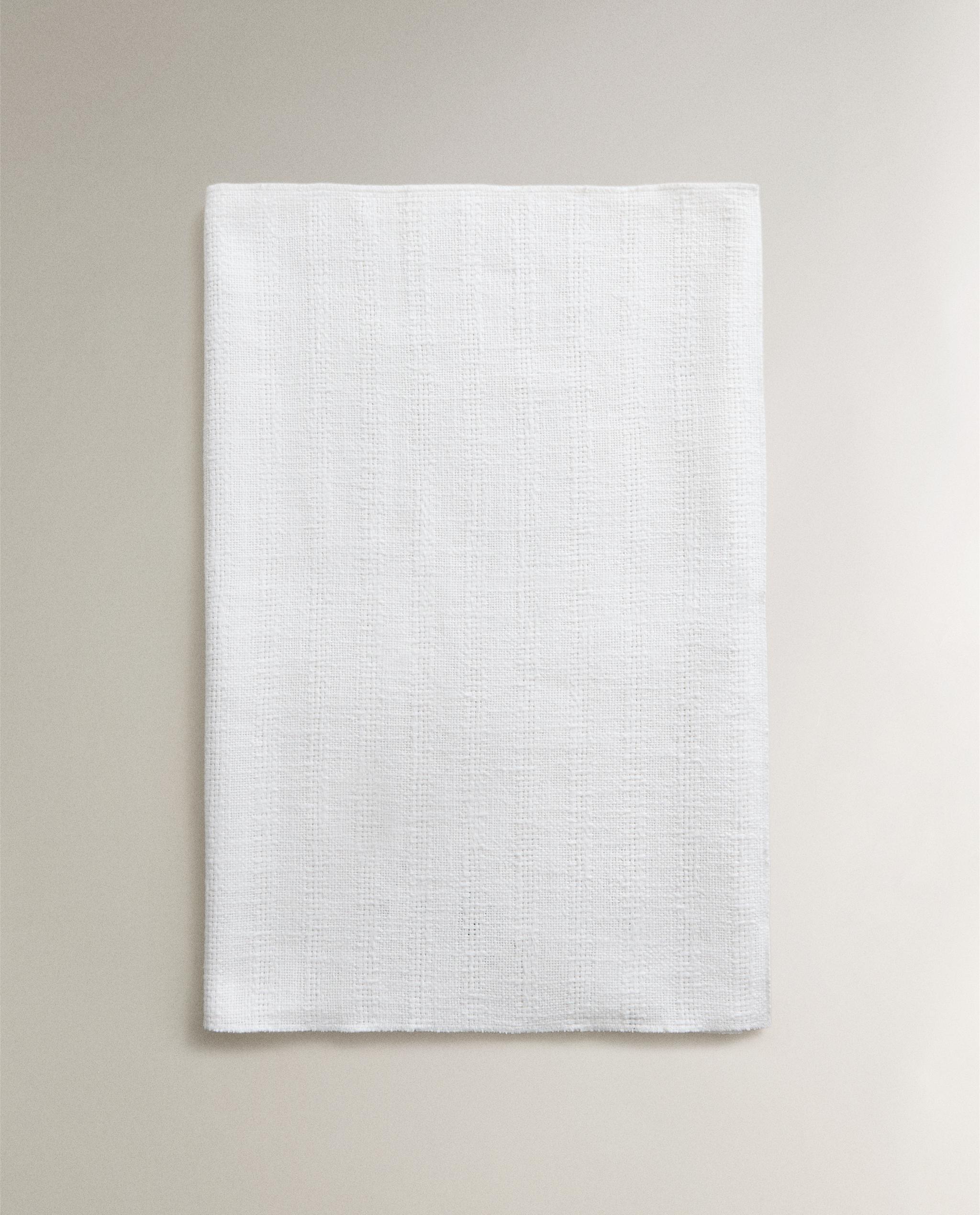 TEXTURED LINEN TABLE RUNNER product thumbnail 13