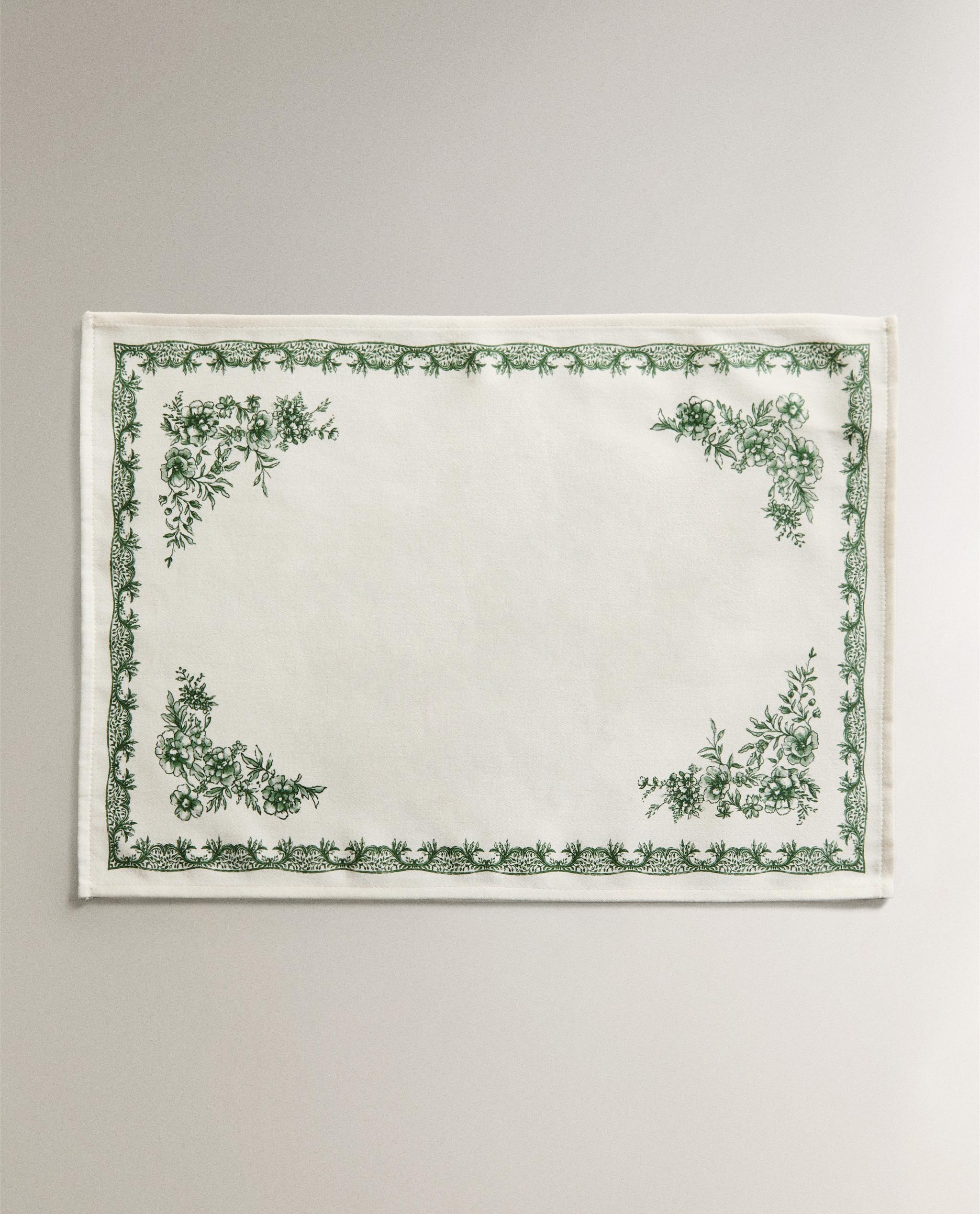 PRINTED SATEEN PLACEMAT product thumbnail 16