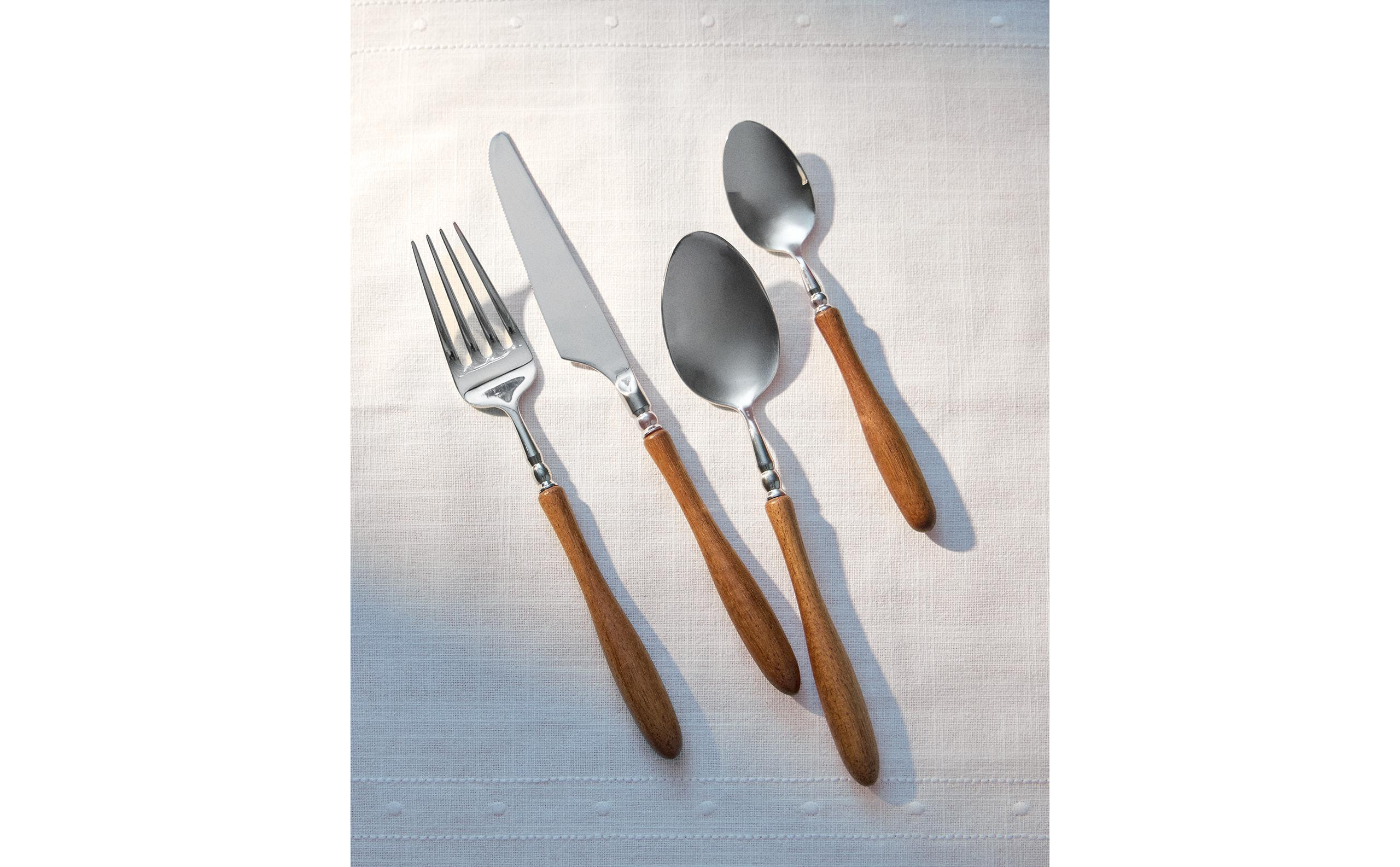 CUTLERY SET WITH ACACIA WOOD HANDLE (SET OF 4) product thumbnail 9