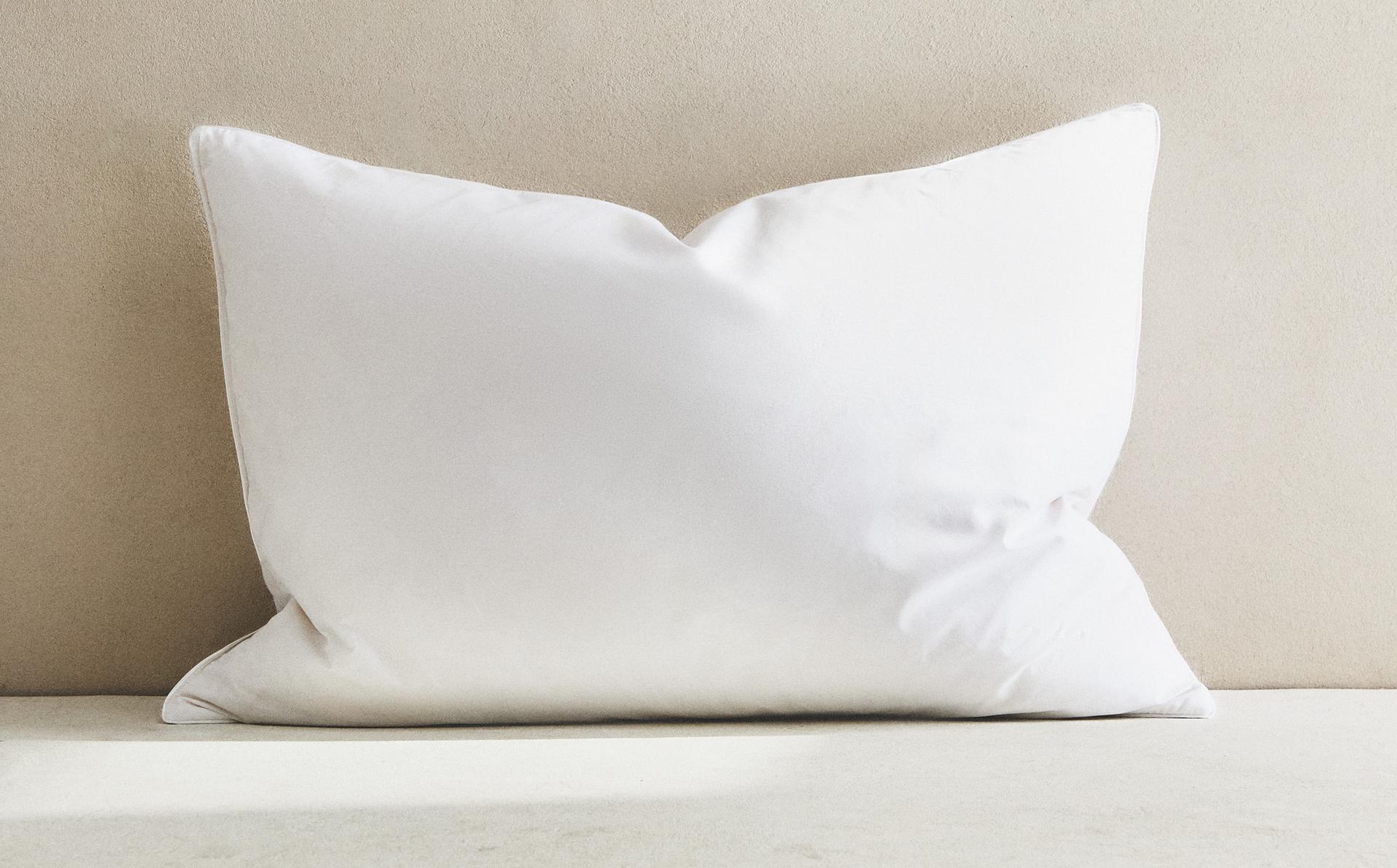 OREILLER EN PLUMES OREILLER EN PLUMES