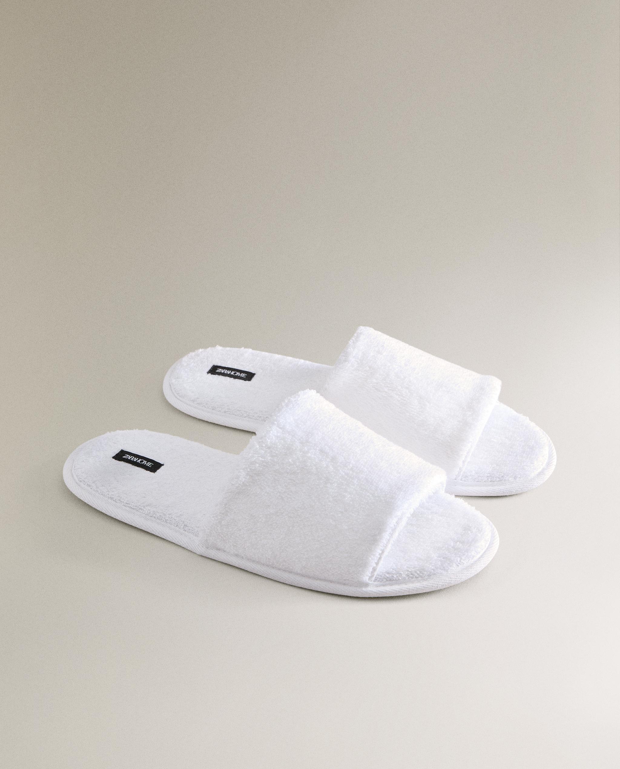OPEN TERRY BATHROOM SLIPPERS product thumbnail 9