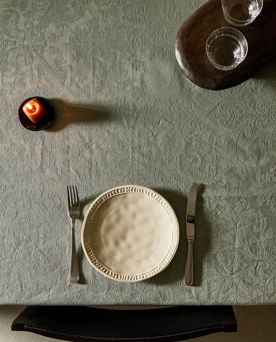 RESIN-COATED COTTON TABLECLOTH RESIN-COATED COTTON TABLECLOTH