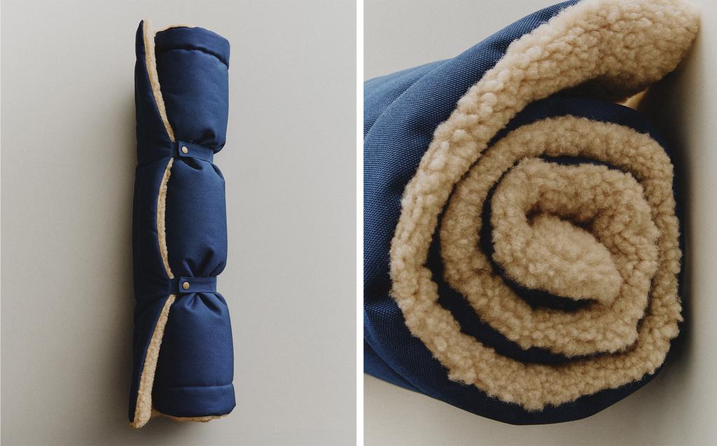 ROLL-UP FLOOR PET BLANKET ROLL-UP FLOOR PET BLANKET