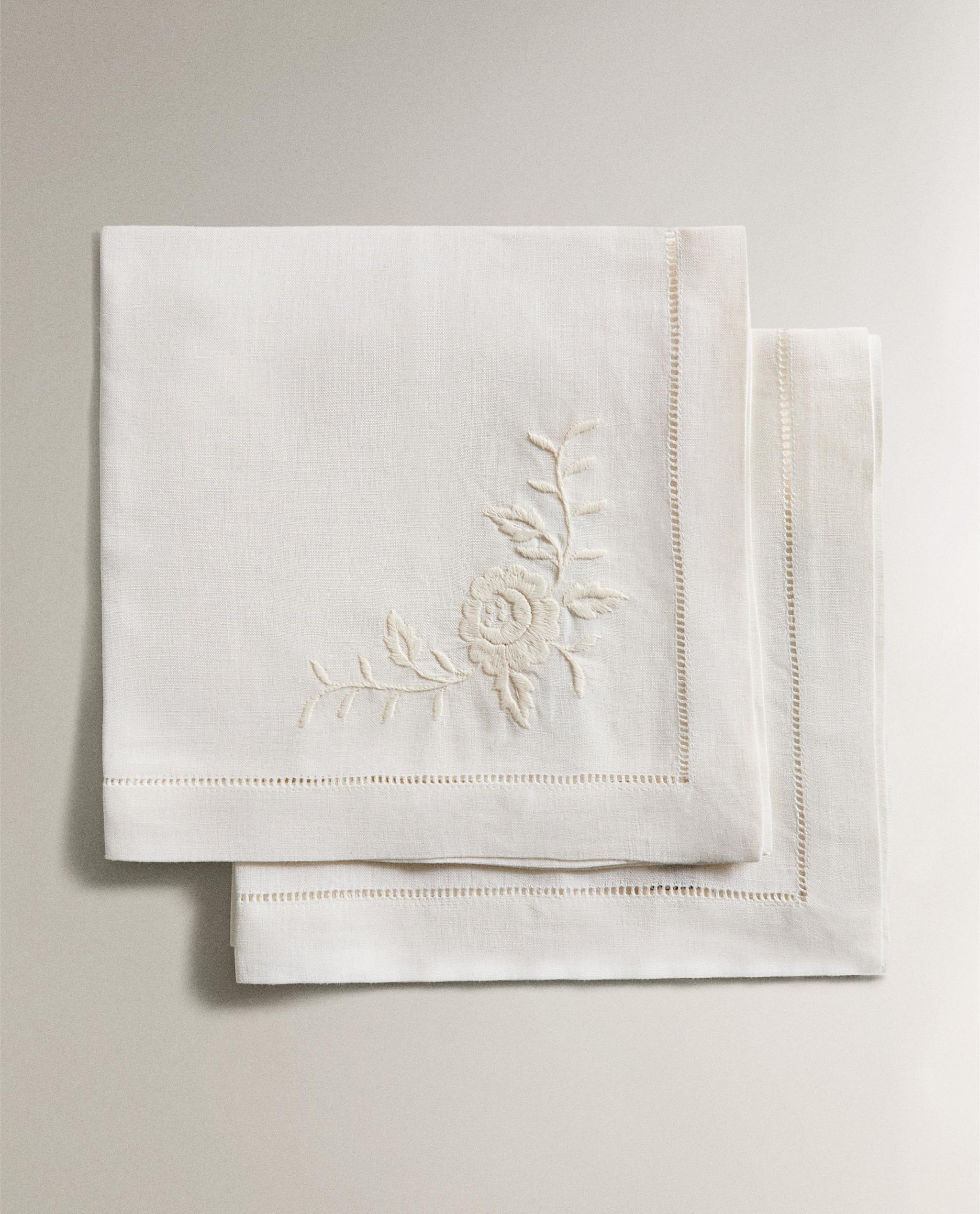 美品ꕥサラマリカ CTN LINEN FLOWER EMB ALL IN ONE 美品ꕥサラマリカ CTN LINEN FLOWER EMB ALL IN ONE
