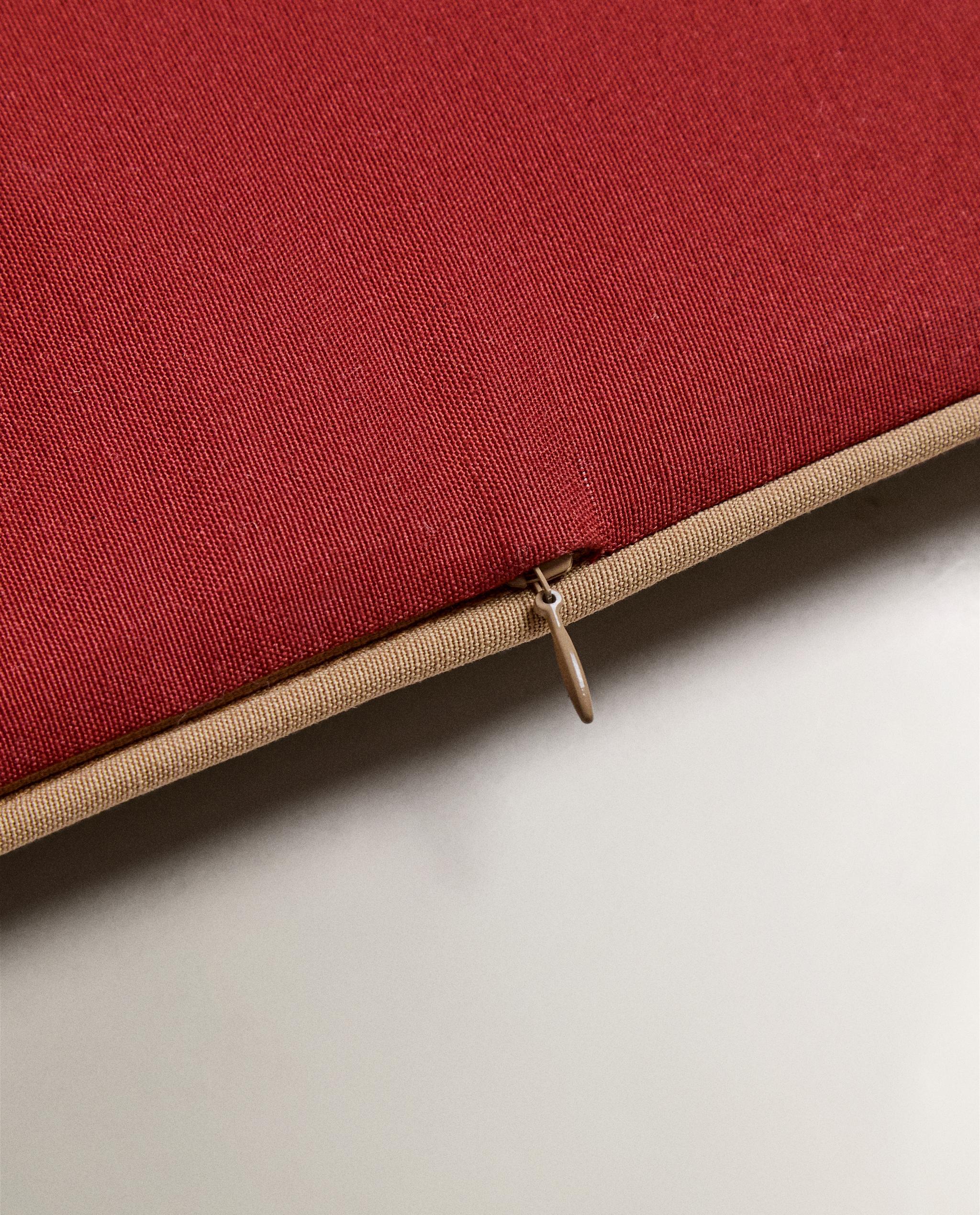 CONTRAST CHAIR BACK CUSHION