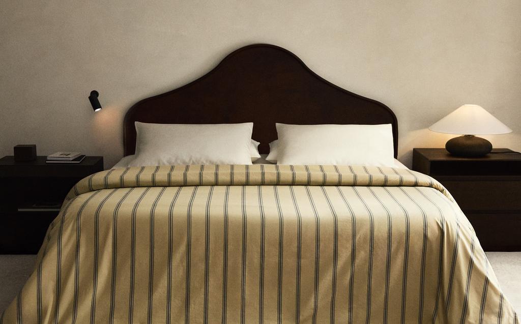 STRIPED PERCALE DUVET COVER (300 THREAD COUNT) STRIPED PERCALE DUVET COVER (300 THREAD COUNT)