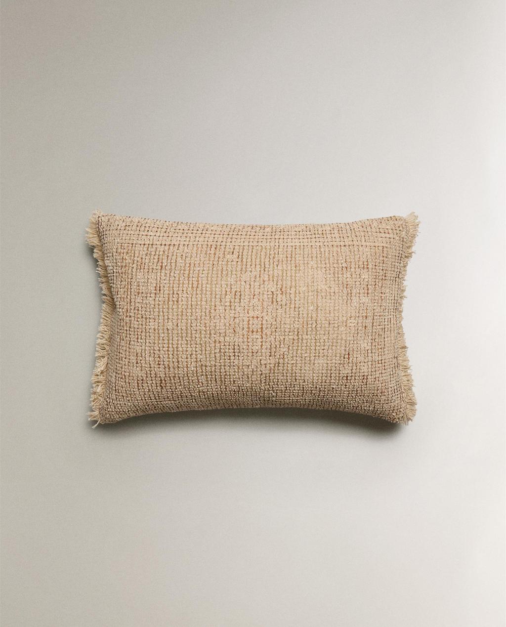 KUSSENHOES MET FRANJES KUSSENHOES MET FRANJES