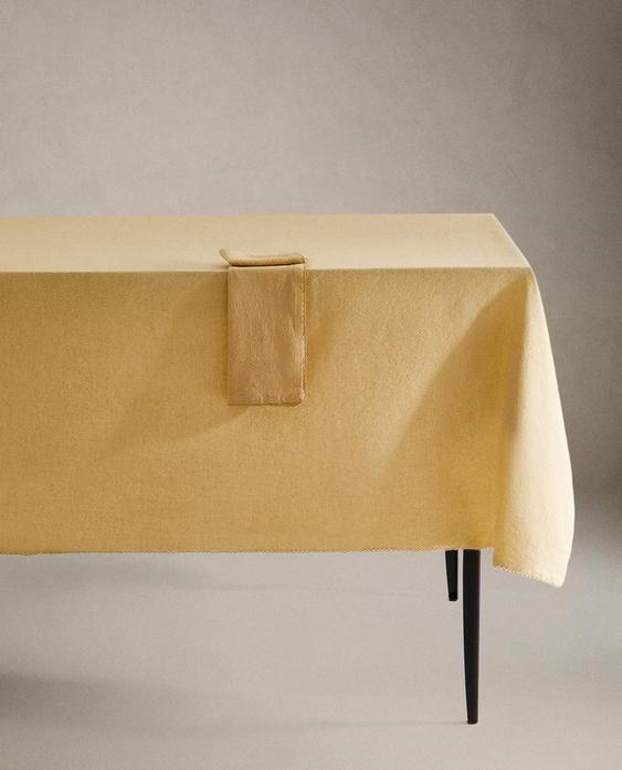 UNIFARBENE TISCHDECKE AUS GEFÄRBTER BAUMWOLLE