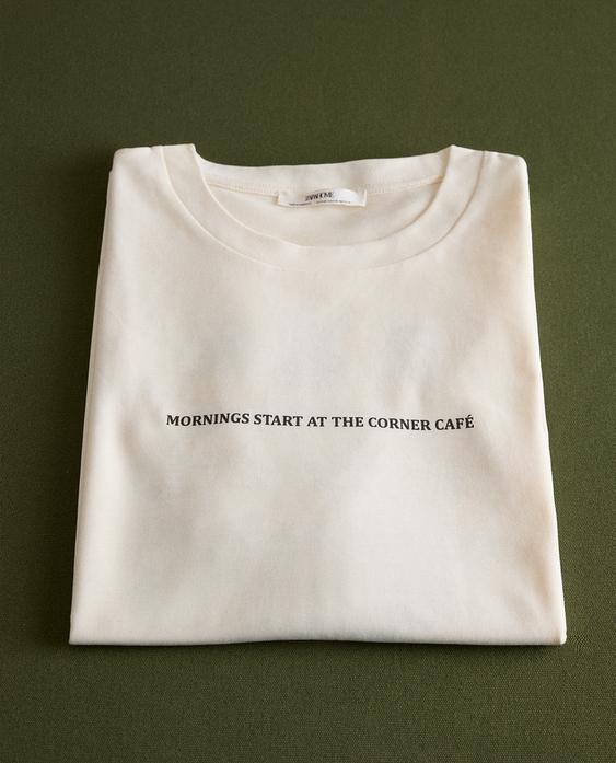 CAMISETA MANGA CORTA TEXTO