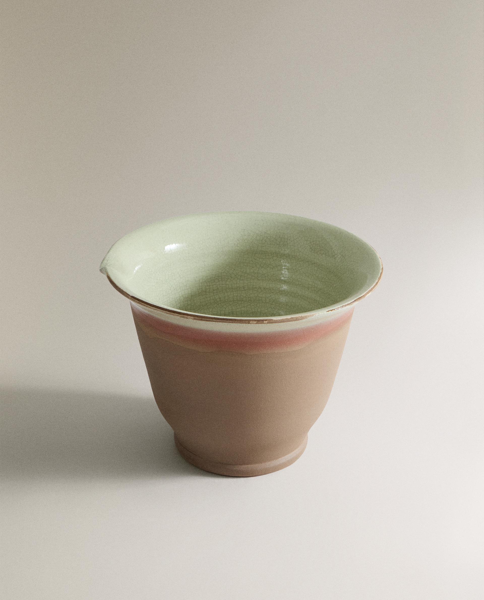 MEDIUM CERAMIC PLANTER