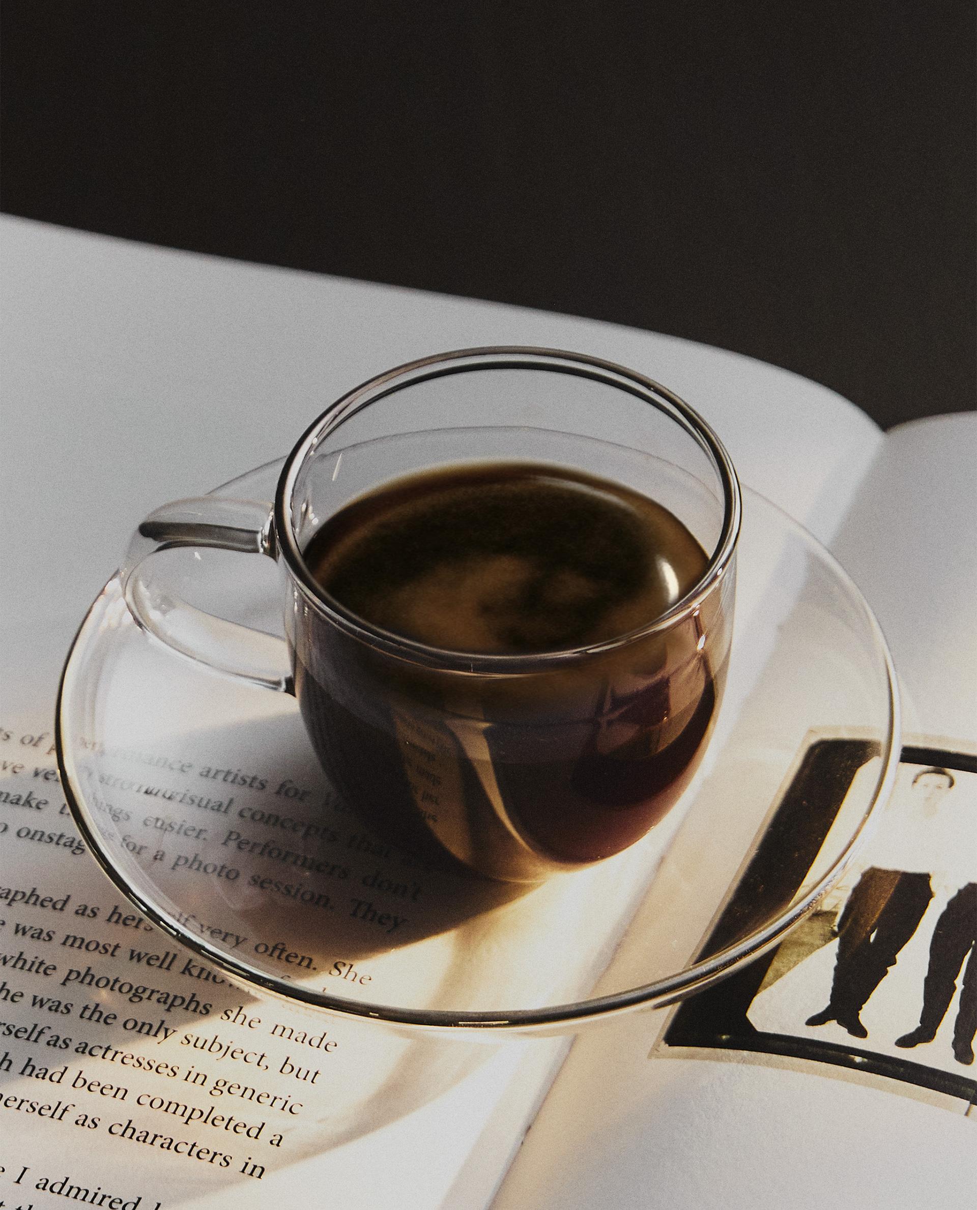BOROSILICATE GLASS TEACUP AND SAUCER WITH SILVER RIM product thumbnail 2