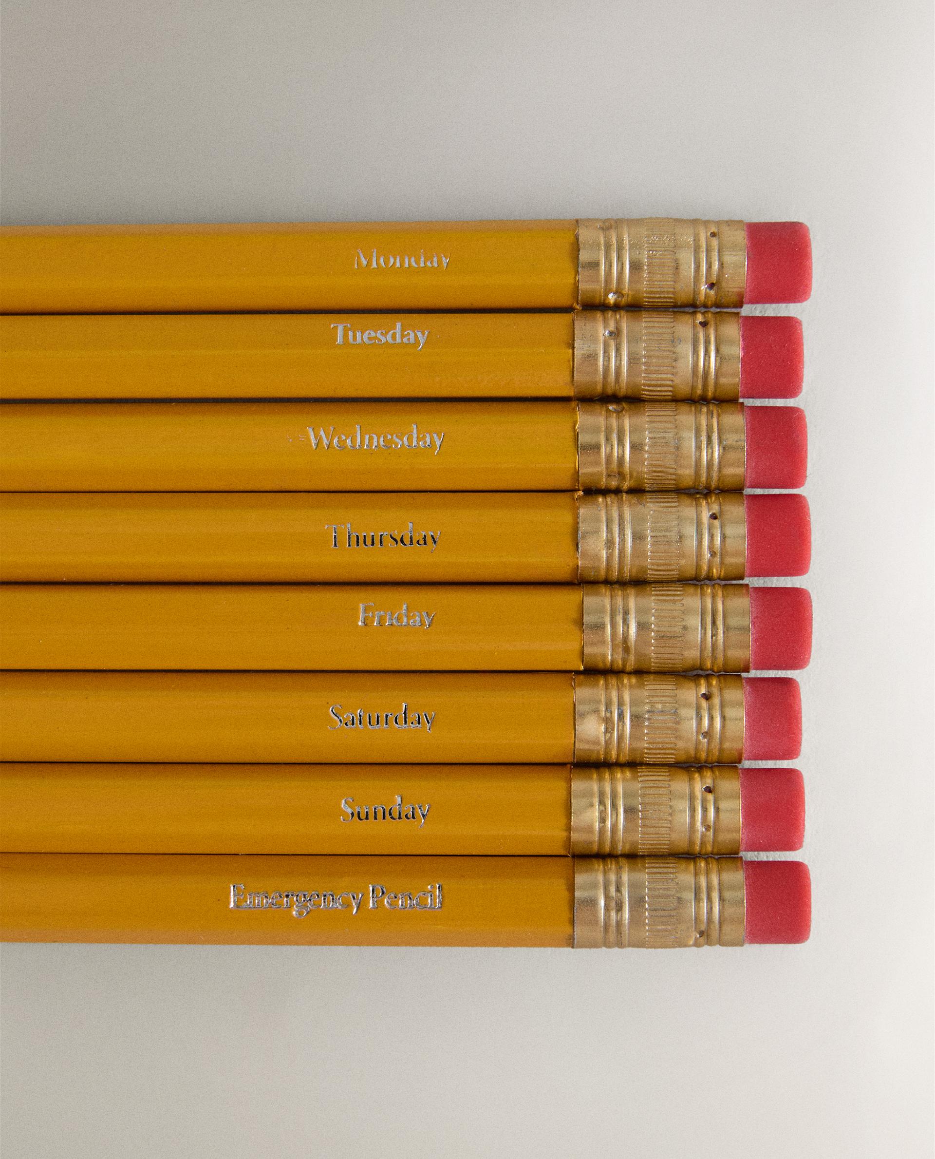 PACK OF DAYS OF THE WEEK PENCILS (PACK OF 8)