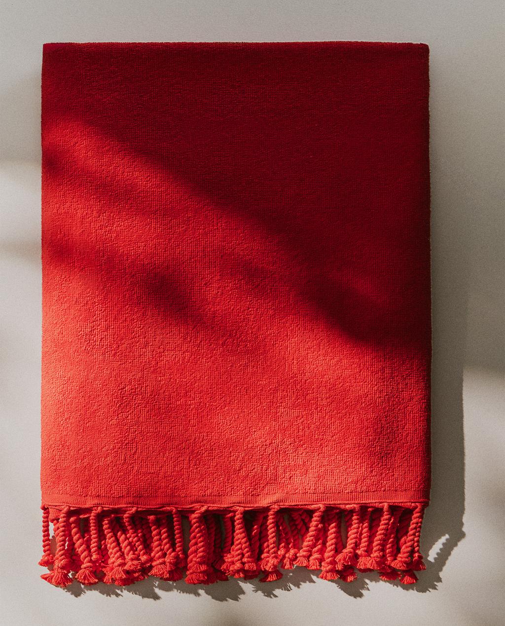 COTTON BEACH TOWEL WITH FRINGE COTTON BEACH TOWEL WITH FRINGE