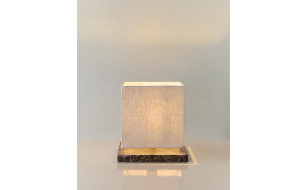 CUBE TABLE LAMP