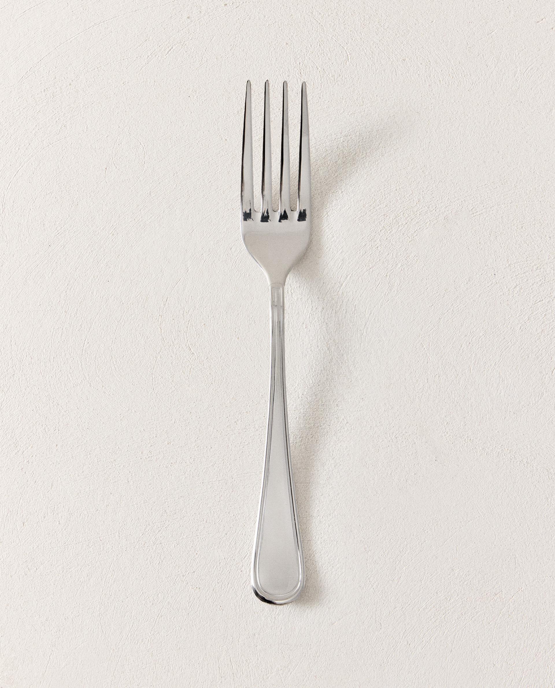 SHINY STEEL SERVING FORK