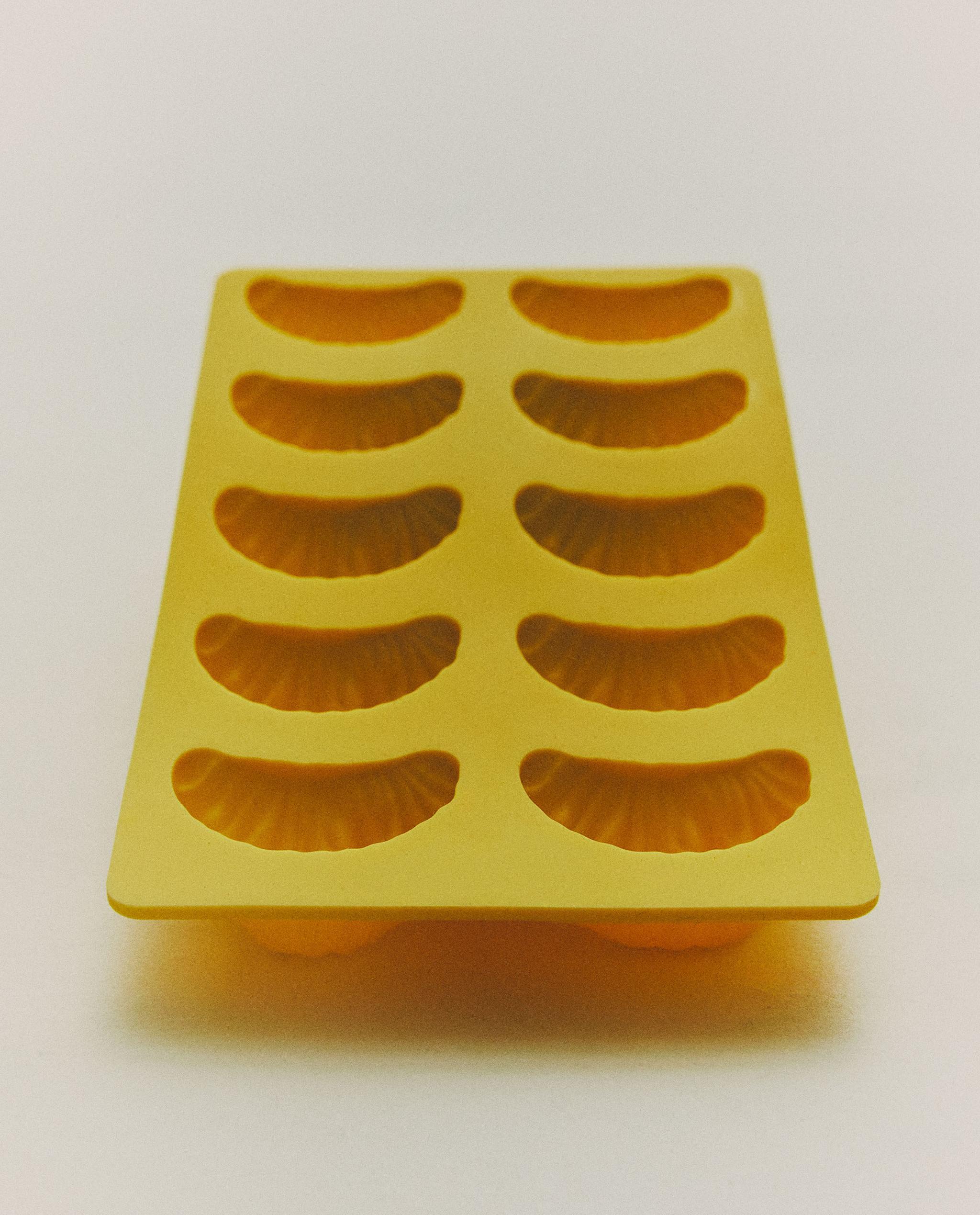 SILICONE ICE BUCKET TRAY WITH 10 ICE CUBES product thumbnail 11