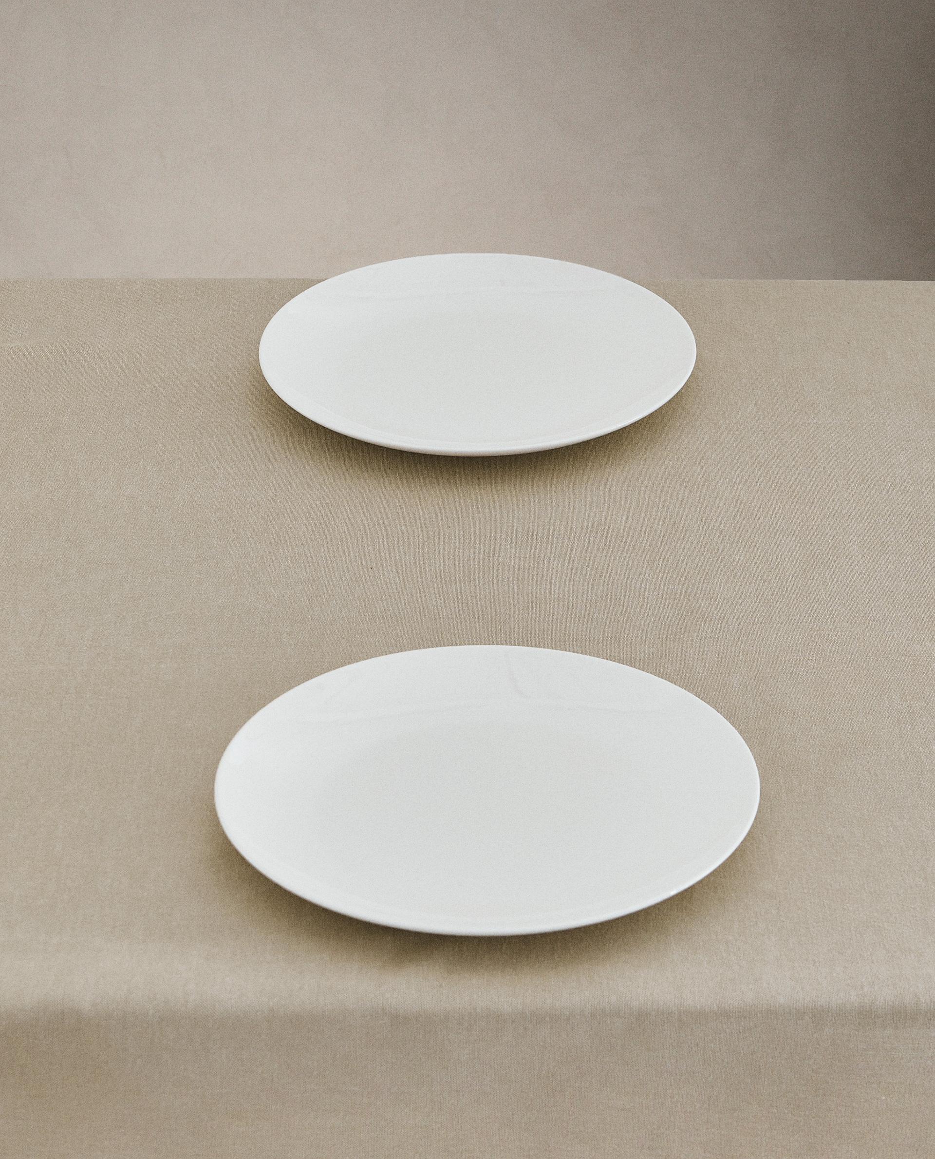 PLAIN SCALLOPED TABLECLOTH product thumbnail 4
