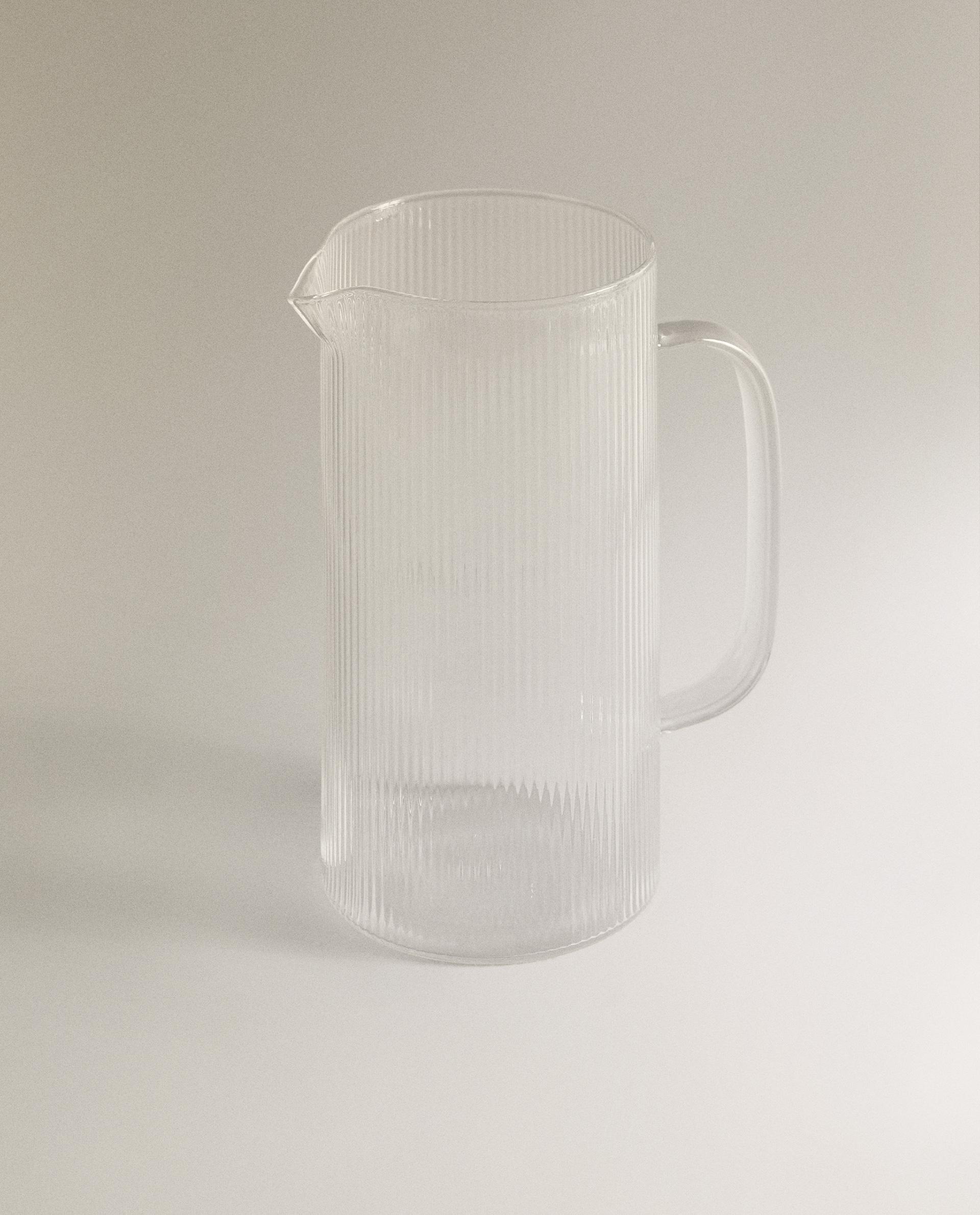 BOROSILICATE JUG WITH LINE DESIGN