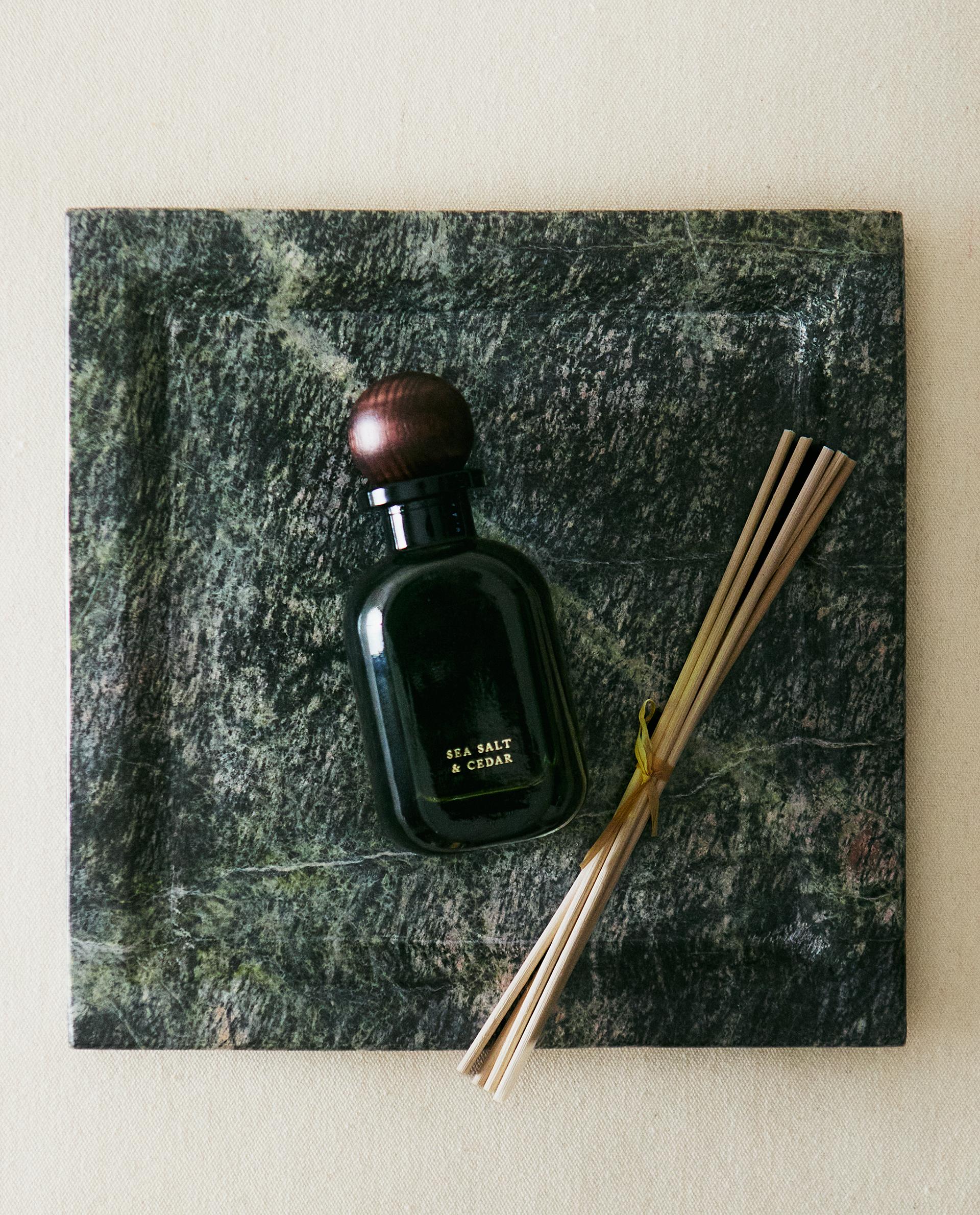 (100 ML) SEA SALT & CEDAR REED DIFFUSERS product thumbnail 2