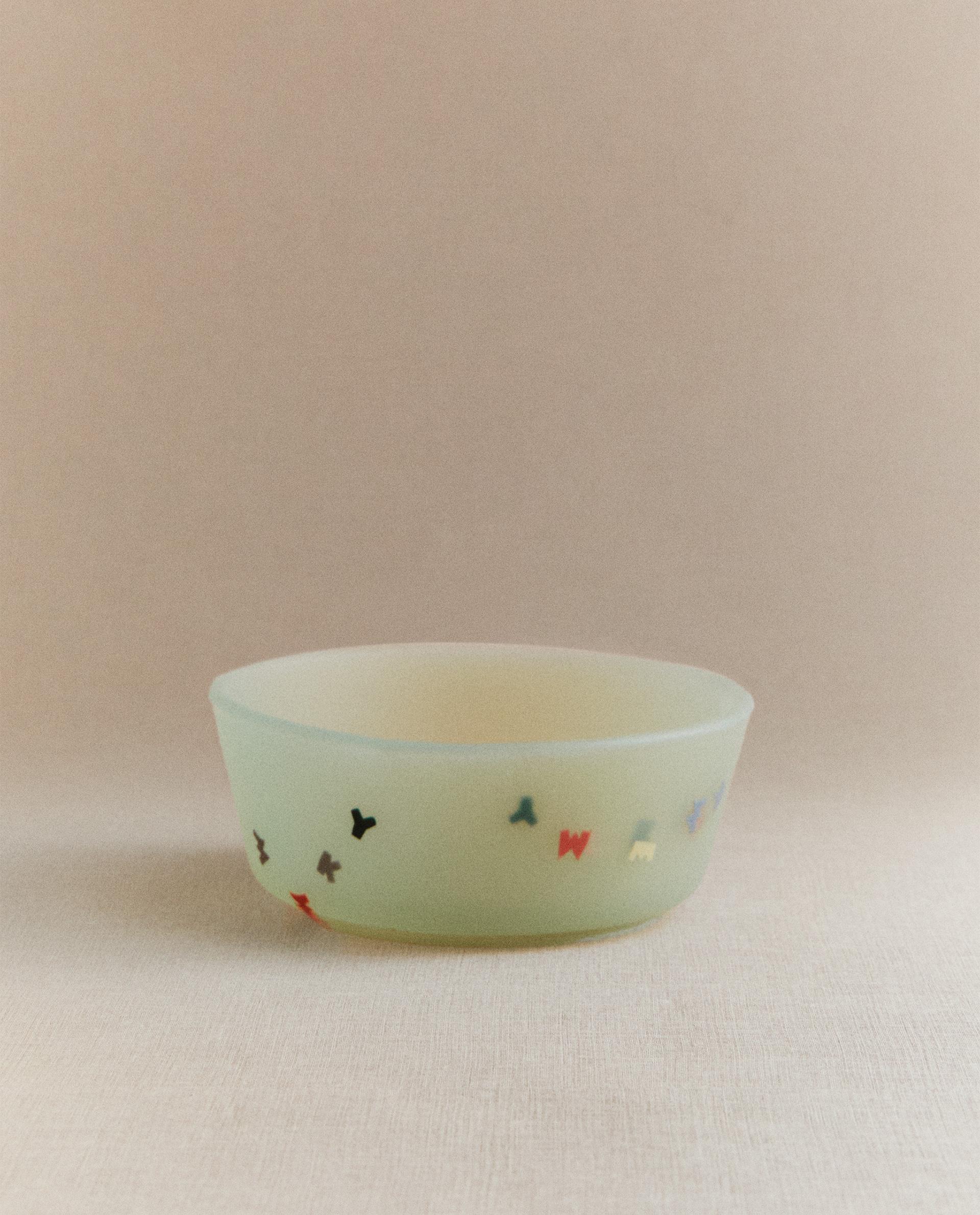 KIDS' MICKEY & MINNIE ©DISNEY SILICONE BOWL KIDS' MICKEY & MINNIE ©DISNEY SILICONE BOWL