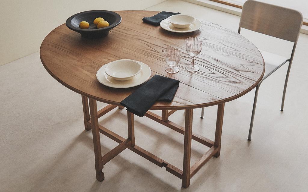 MESA OVALADA PLEGABLE