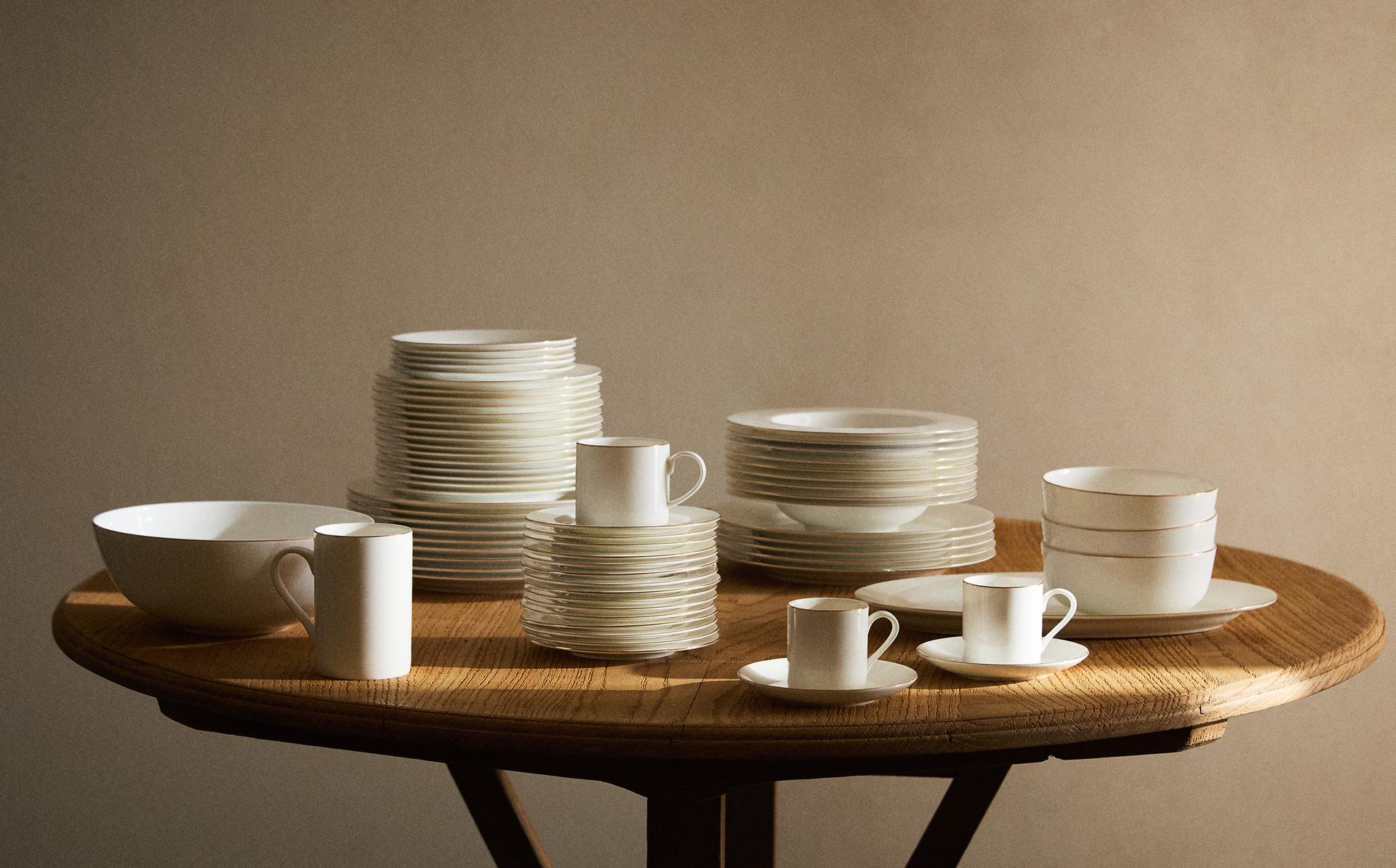 BONE CHINA TABLEWARE WITH RIM