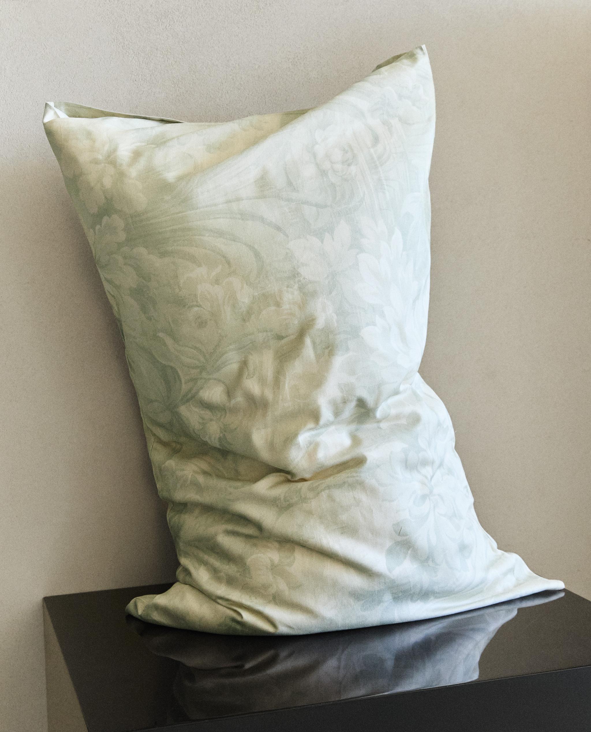 PILLOWCASE WITH FLORAL AND BRANCH PRINT product thumbnail 13