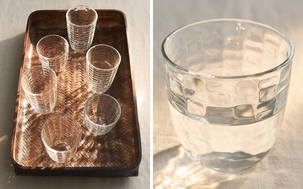 TUMBLER SET WITH RAISED SQUARES DESIGN