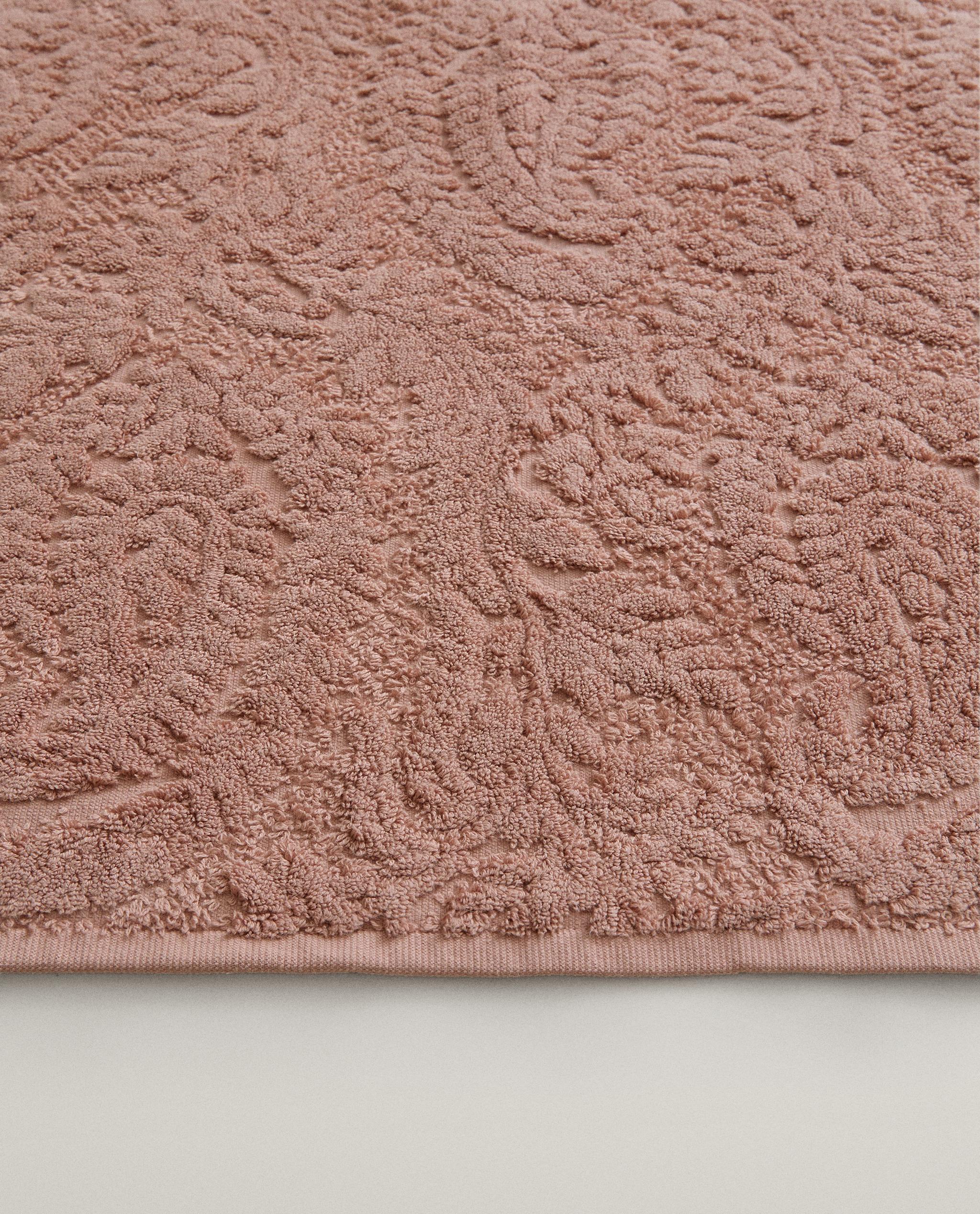 PAISLEY JACQUARD BATH MAT product thumbnail 7