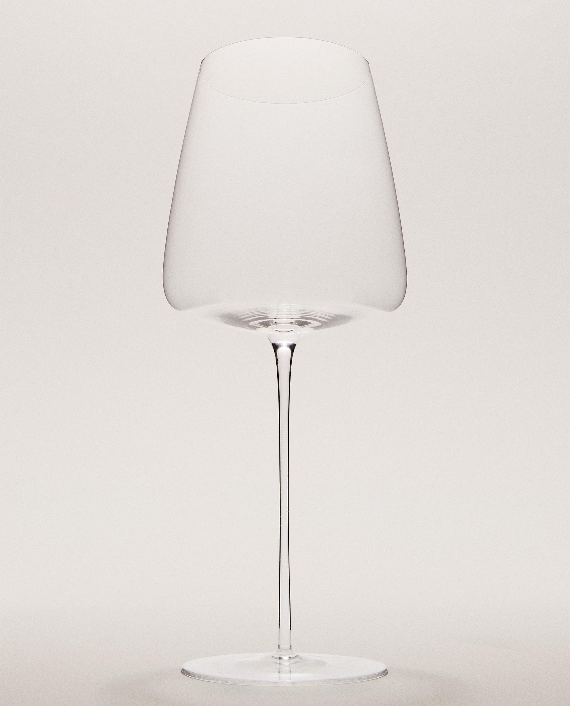 ULTRA LIGHTWEIGHT WINE GLASS ULTRA LIGHTWEIGHT WINE GLASS