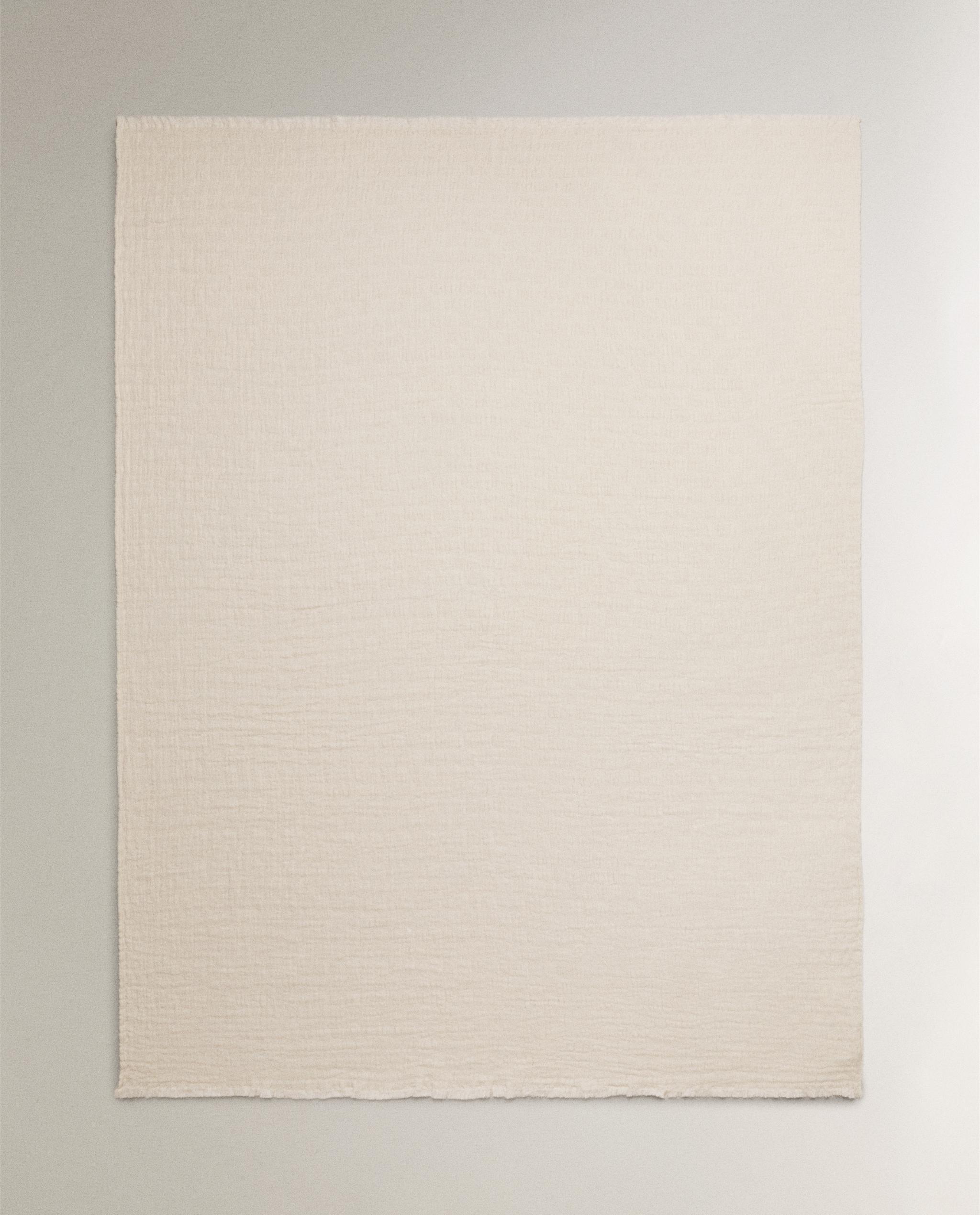 TEXTURED JACQUARD THROW product thumbnail 4