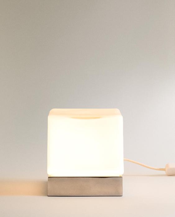 LÁMPARA MESA VIDRIO CUBO