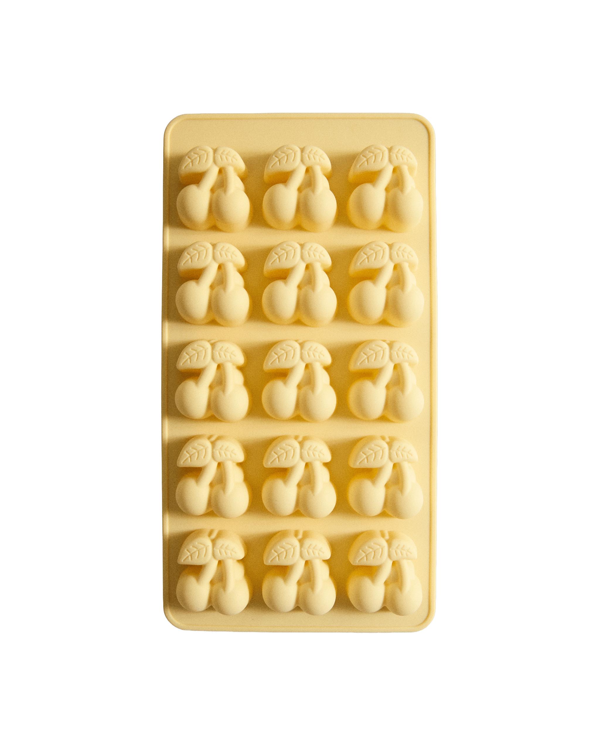 SILICONE CHERRIES ICE BUCKET TRAY 15 ICE CUBES product thumbnail 5
