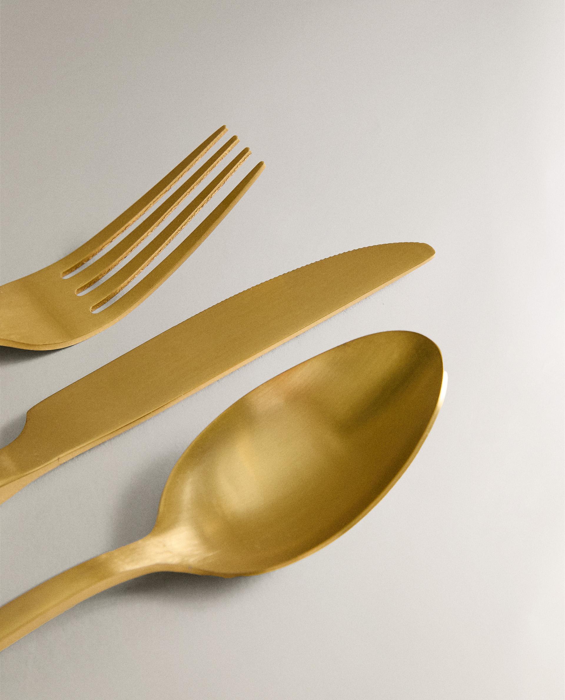 3-PIECE GOLDEN STEEL CUTLERY SET