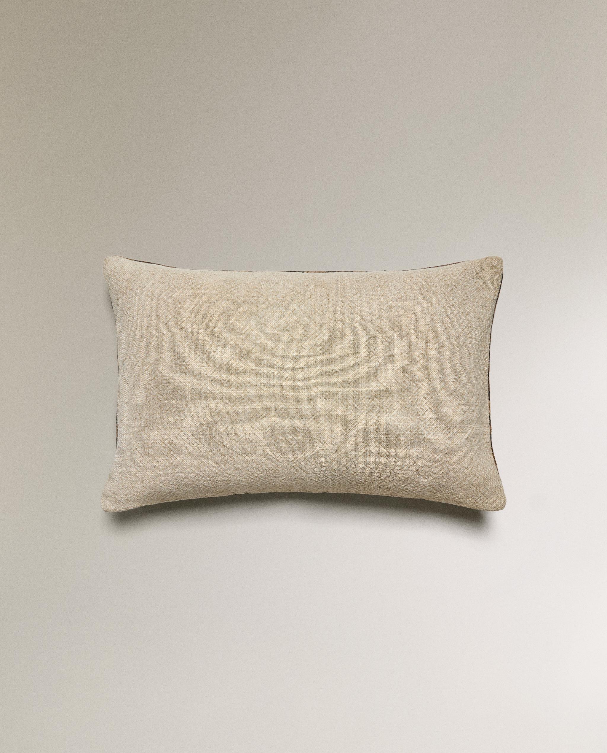 リネン フラワー クッションカバー | Zara Home 日本/Japan