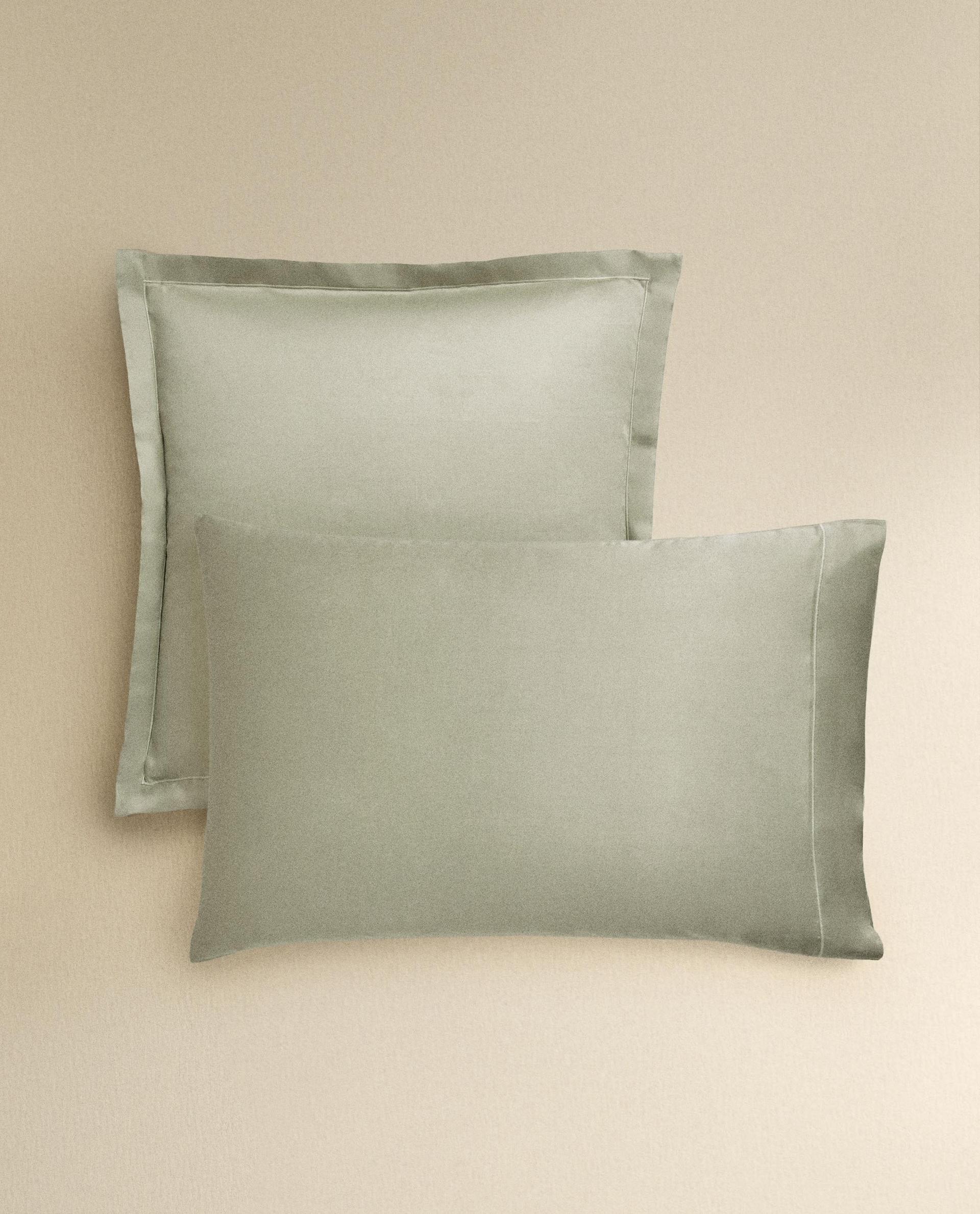 KOPFKISSENBEZUG SATIN BORTE (FADENDICHTE 300) KOPFKISSENBEZUG SATIN BORTE (FADENDICHTE 300)