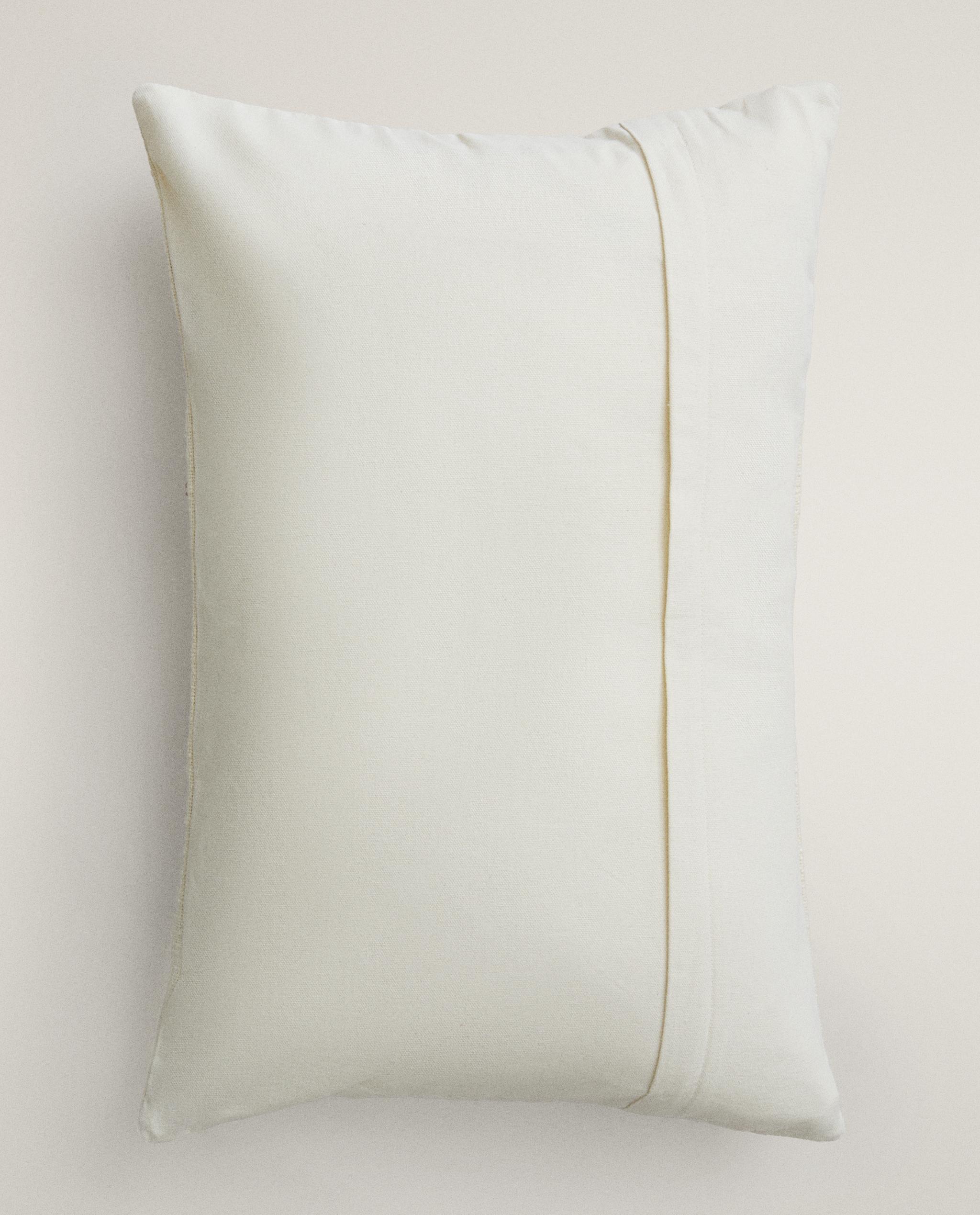 FLORAL TUFTING CUSHION COVER product thumbnail 2