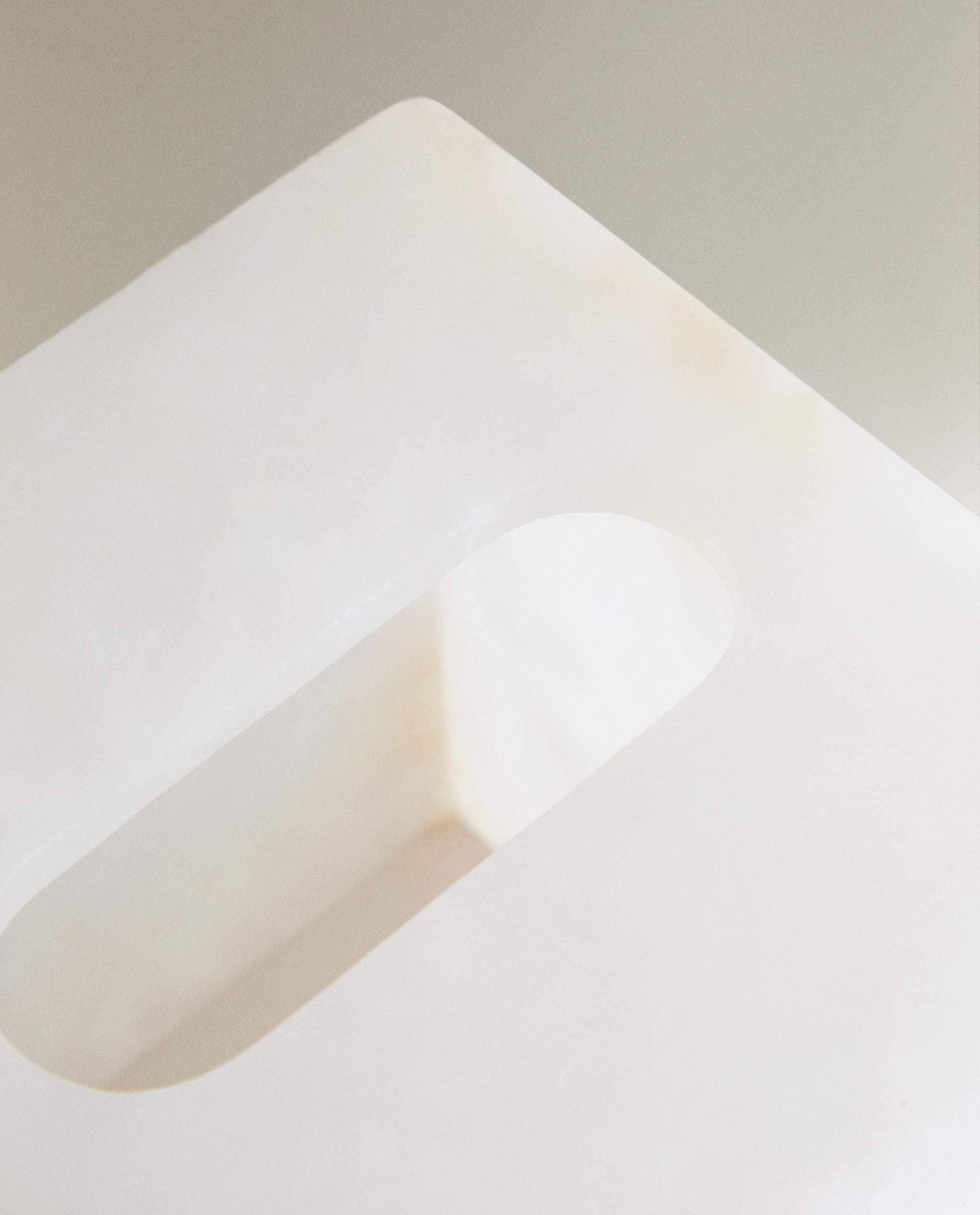 ALABASTER TISSUE BOX product thumbnail 2
