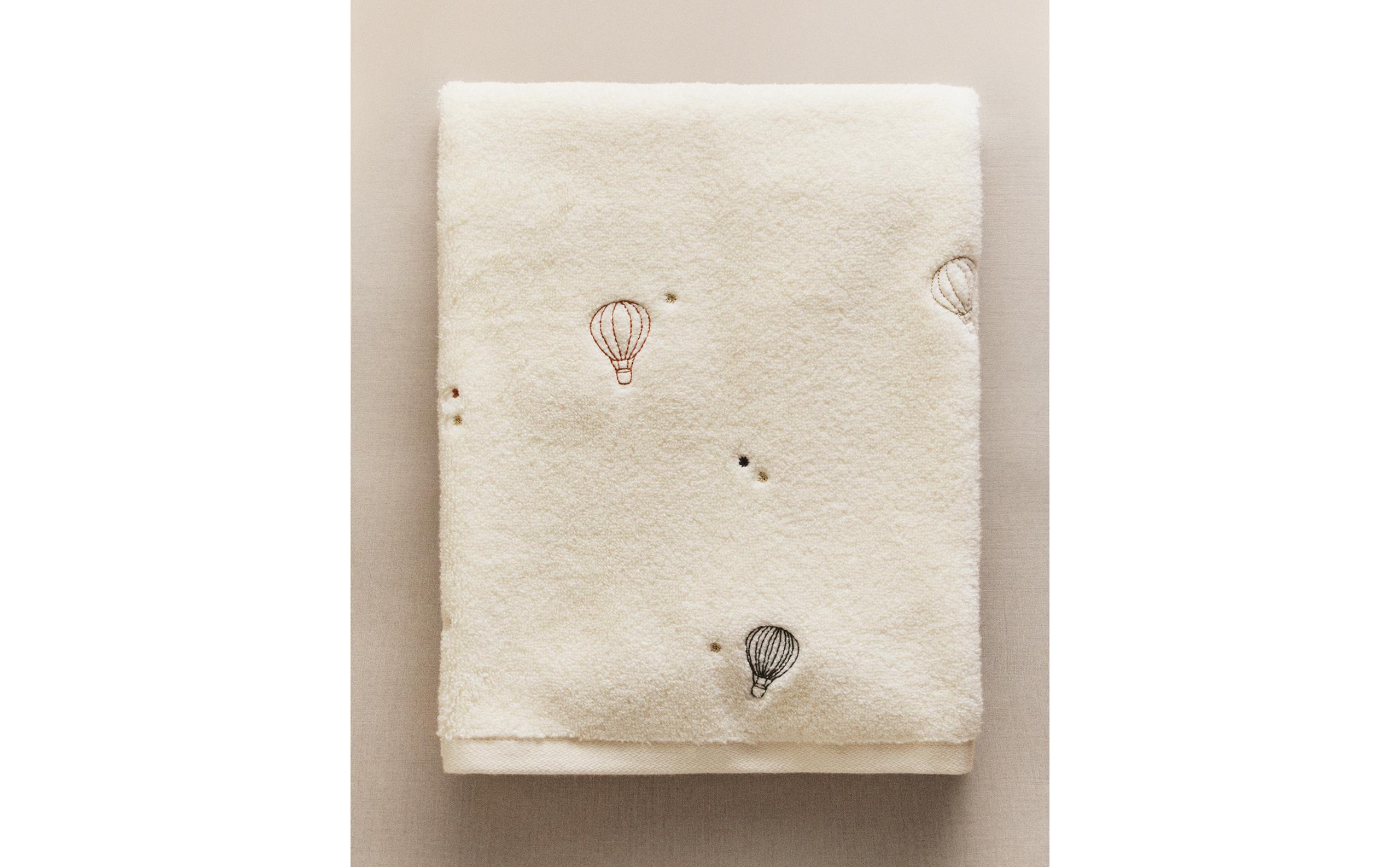 KIDS' TOWEL WITH BALLOONS product thumbnail 2