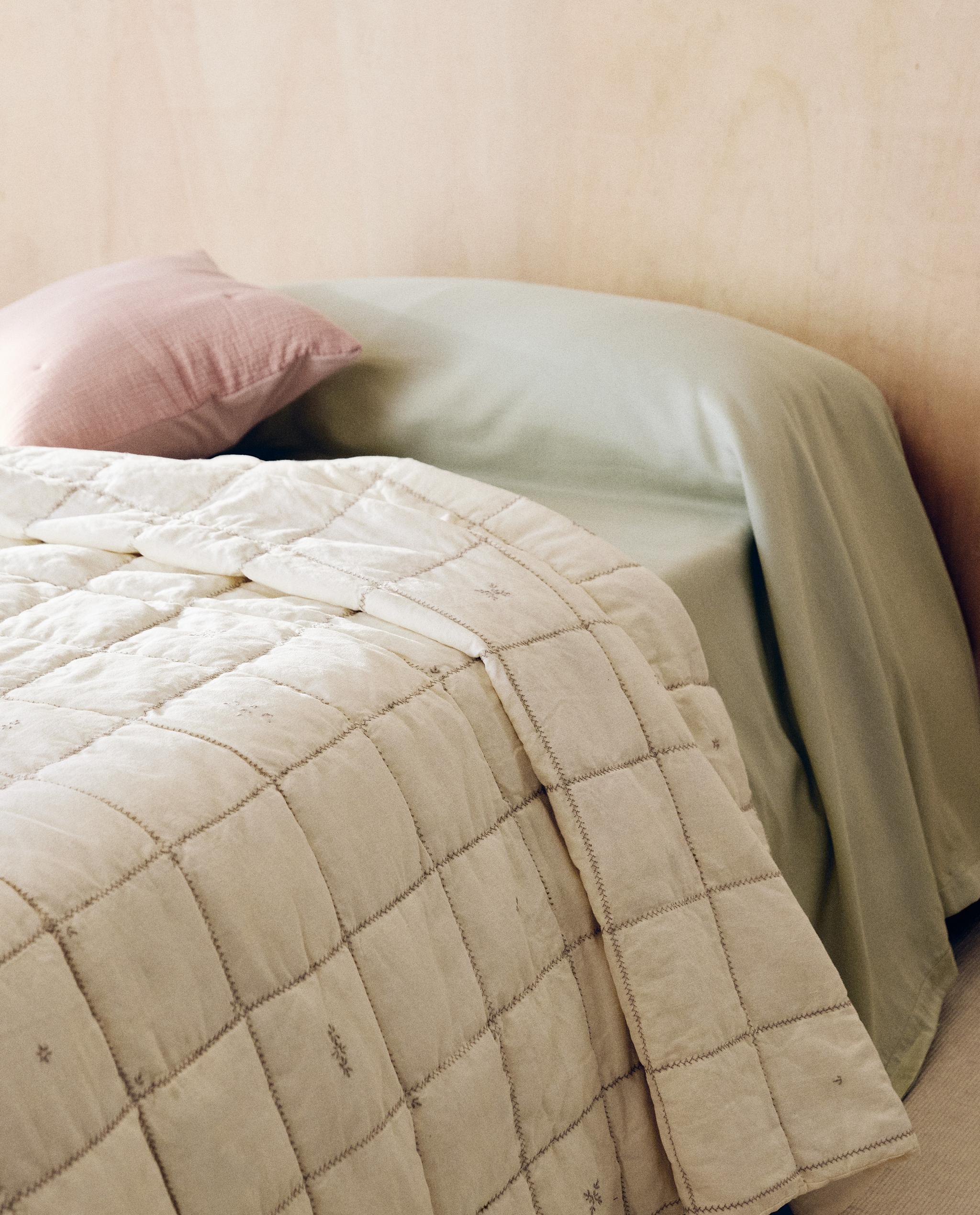 KIDS' PATCHWORK QUILTED BEDSPREAD product thumbnail 2
