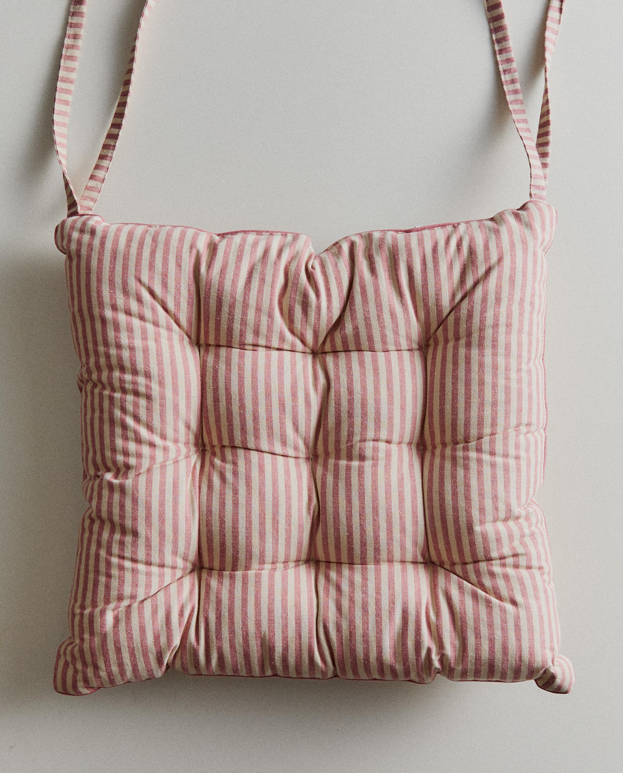 STRIPED SEAT CUSHION