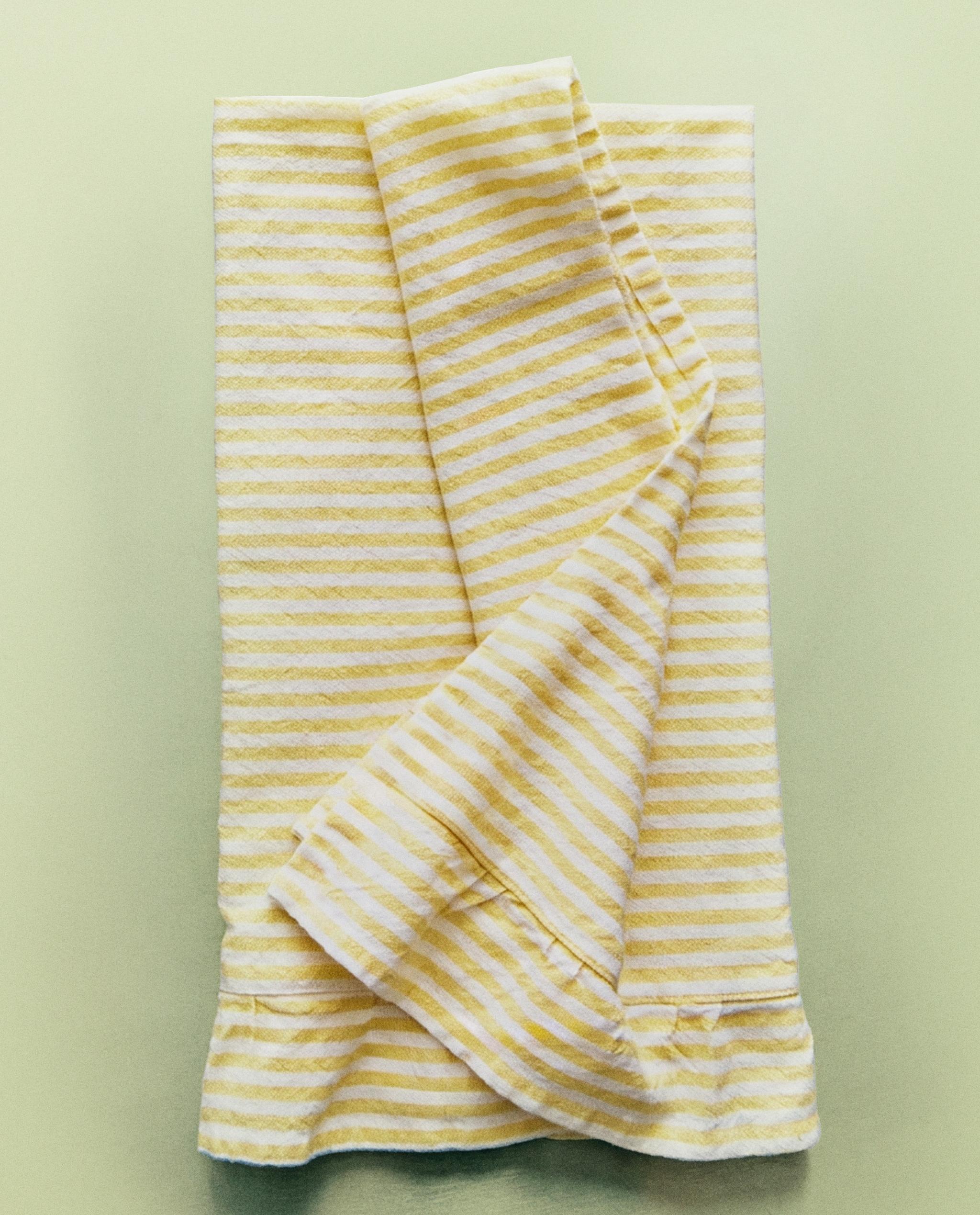 STRIPED TEA TOWEL WITH RUFFLE TRIM product thumbnail 10