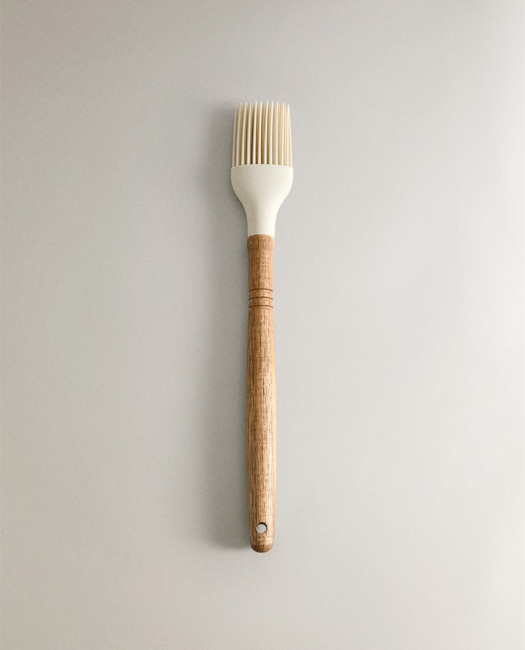 מברשת מעץ וסיליקון