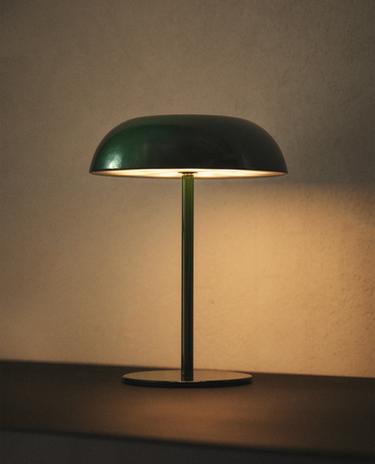 MONOCHROME TOUCH TABLE LAMP