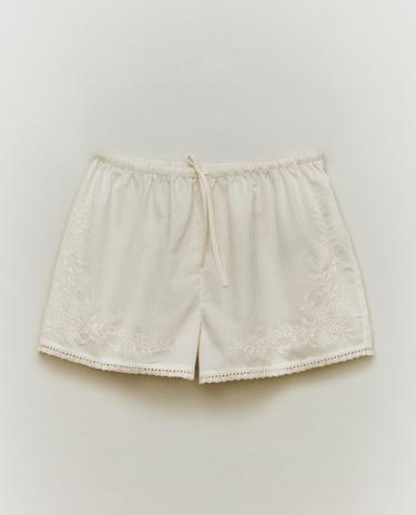 شورت قطني بدانتيل