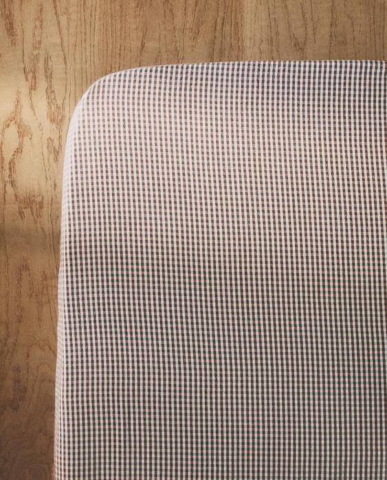 شرشف تحتاني للأطفال بخيط مصبوغ بطبعة مربعات