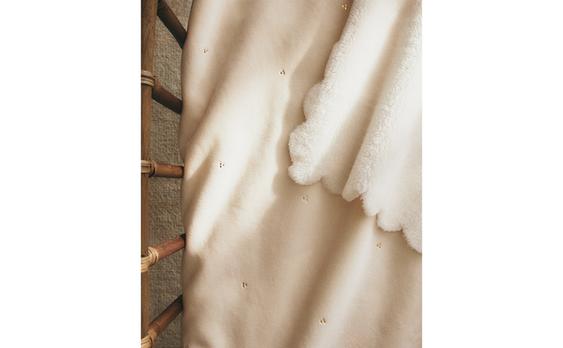 SHINY EMBROIDERED FLEECE BABY BLANKET