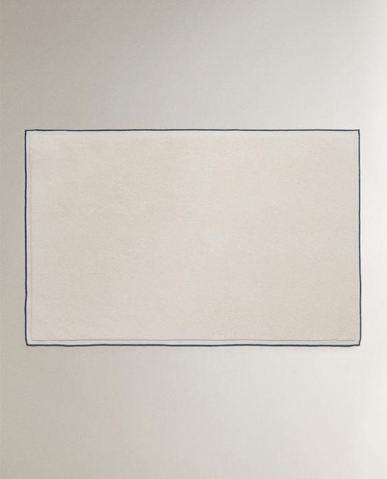 منشفة بغرزة راجعة ملونة منشفة بغرزة راجعة ملونة