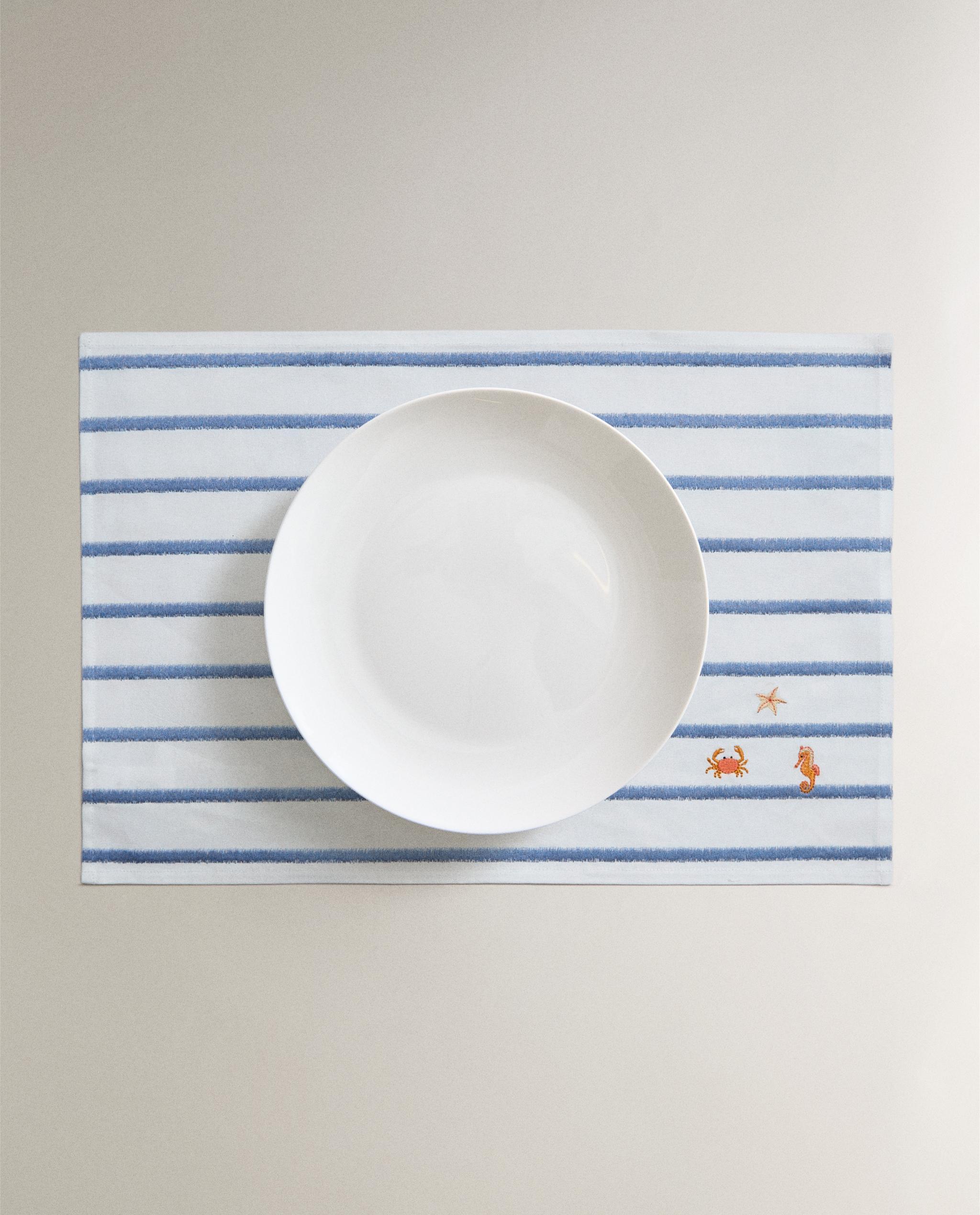 EMBROIDERED PLACEMAT product thumbnail 12
